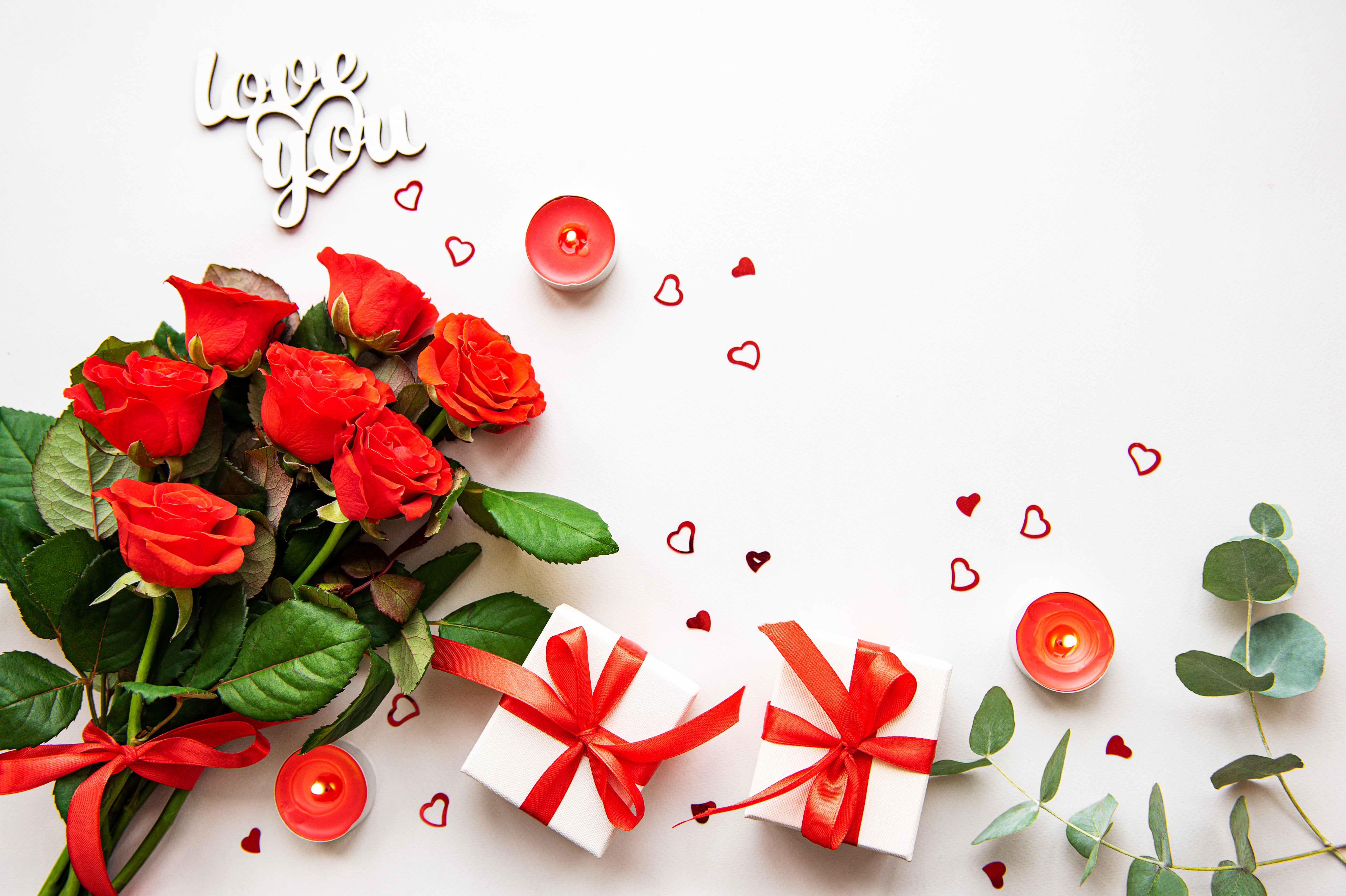 Скачать картинку Любовь, Роза, Букет, Свеча, Подарки, День Святого Валентина, Праздничные, Красный Цветок в телефон бесплатно.