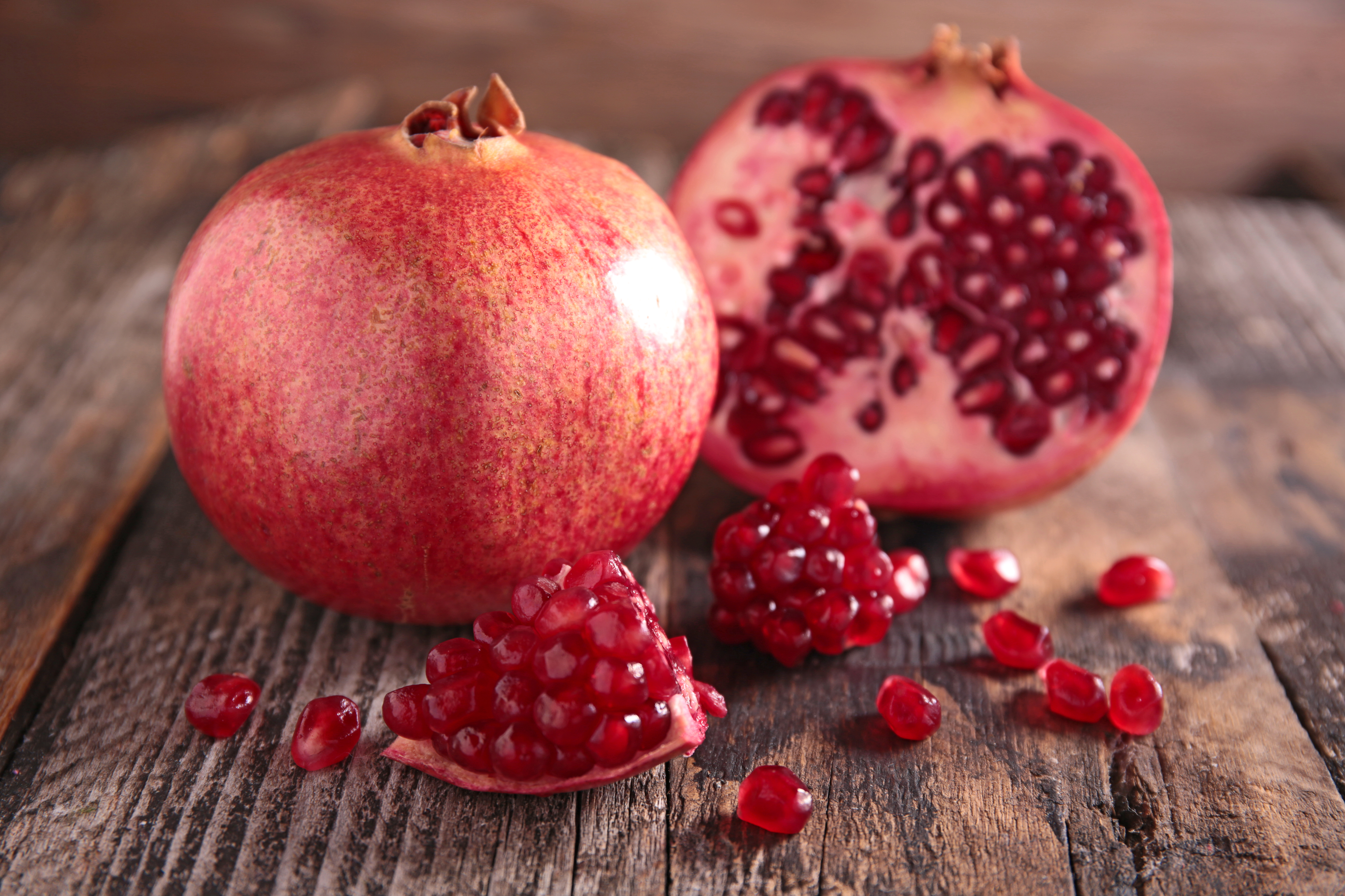 Download mobile wallpaper Fruits, Food, Fruit, Pomegranate for free.