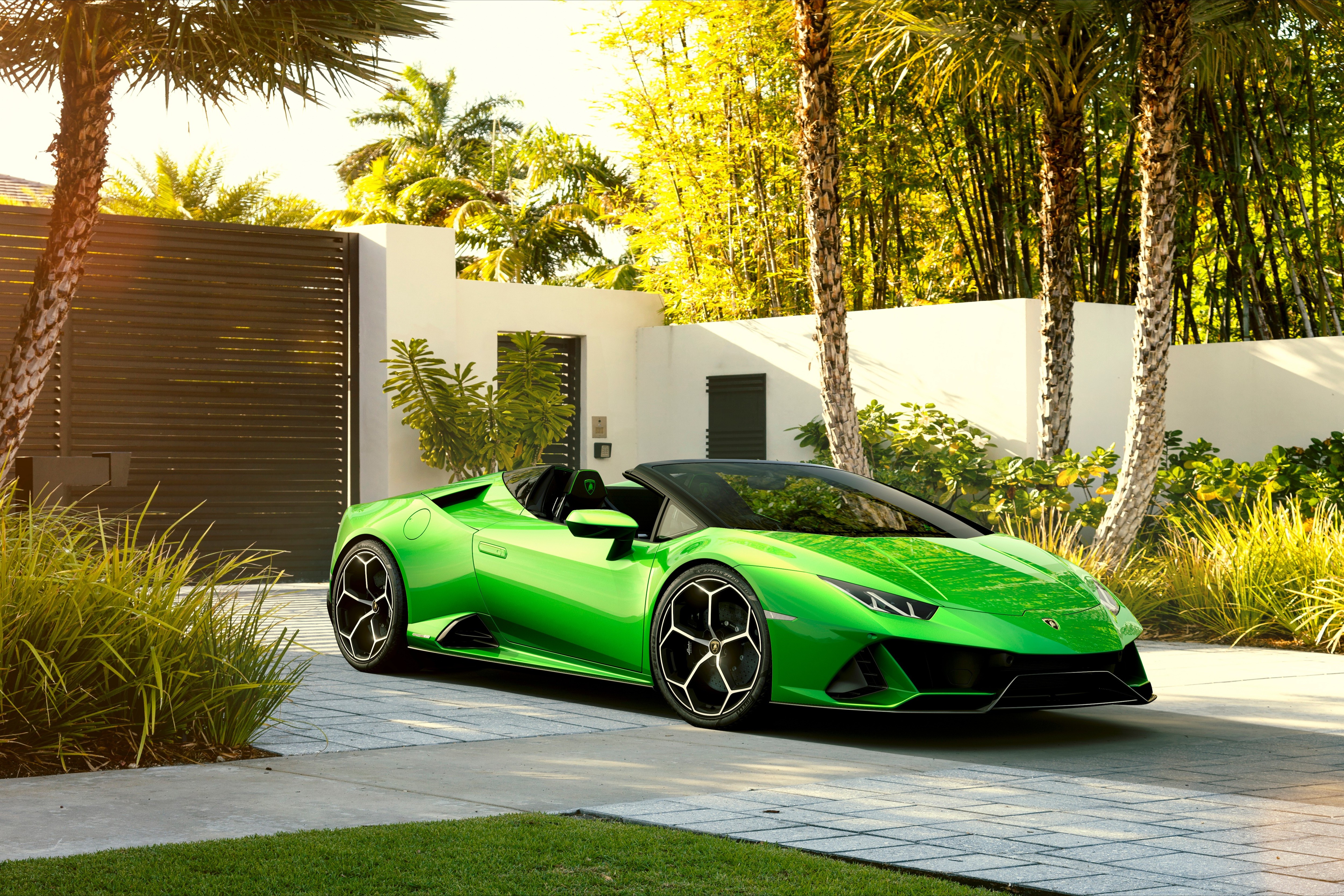 Los mejores fondos de pantalla de Lamborghini Huracán Evo para la pantalla del teléfono