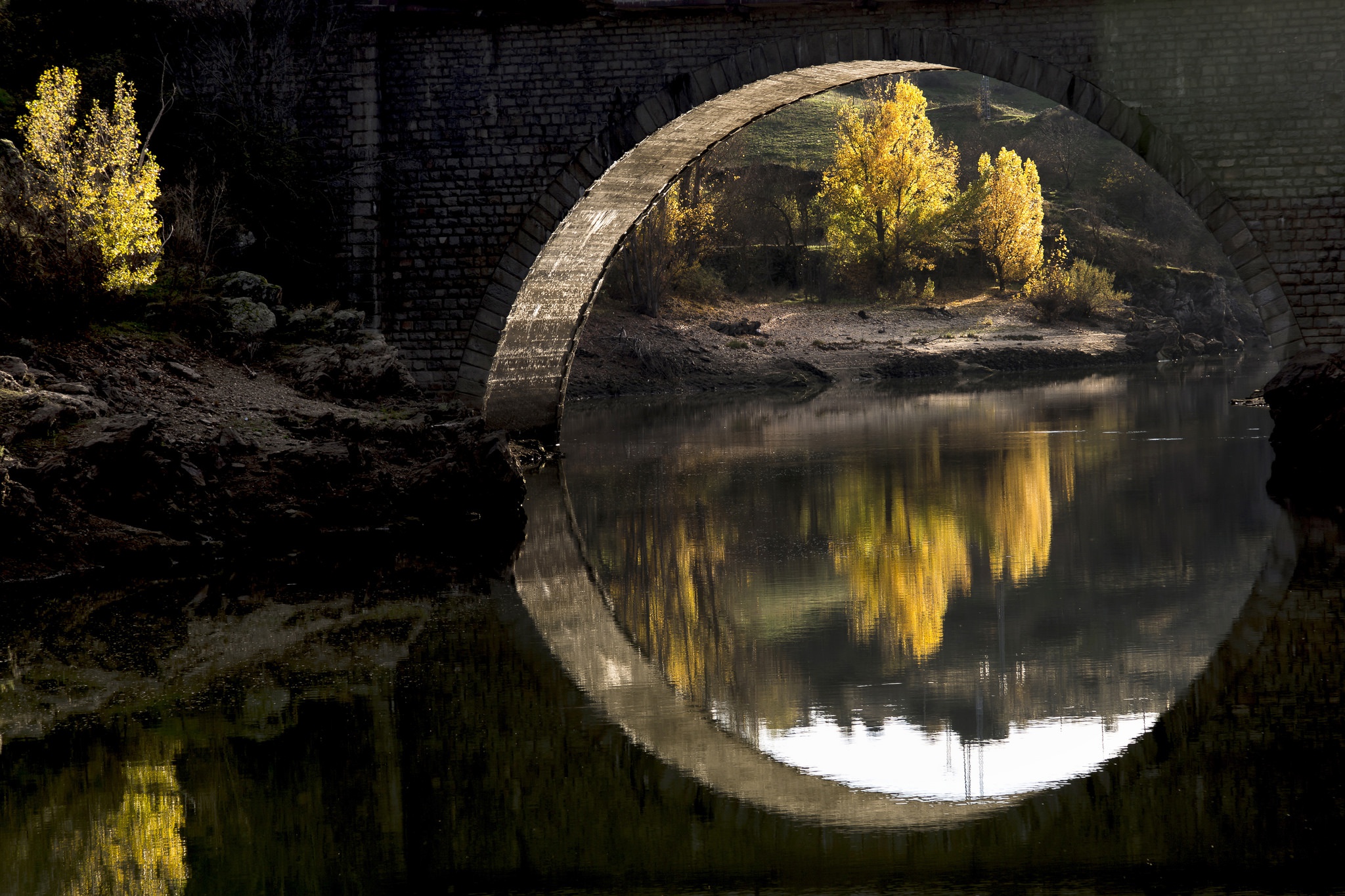 Download mobile wallpaper Bridges, Reflection, Bridge, River, Man Made for free.