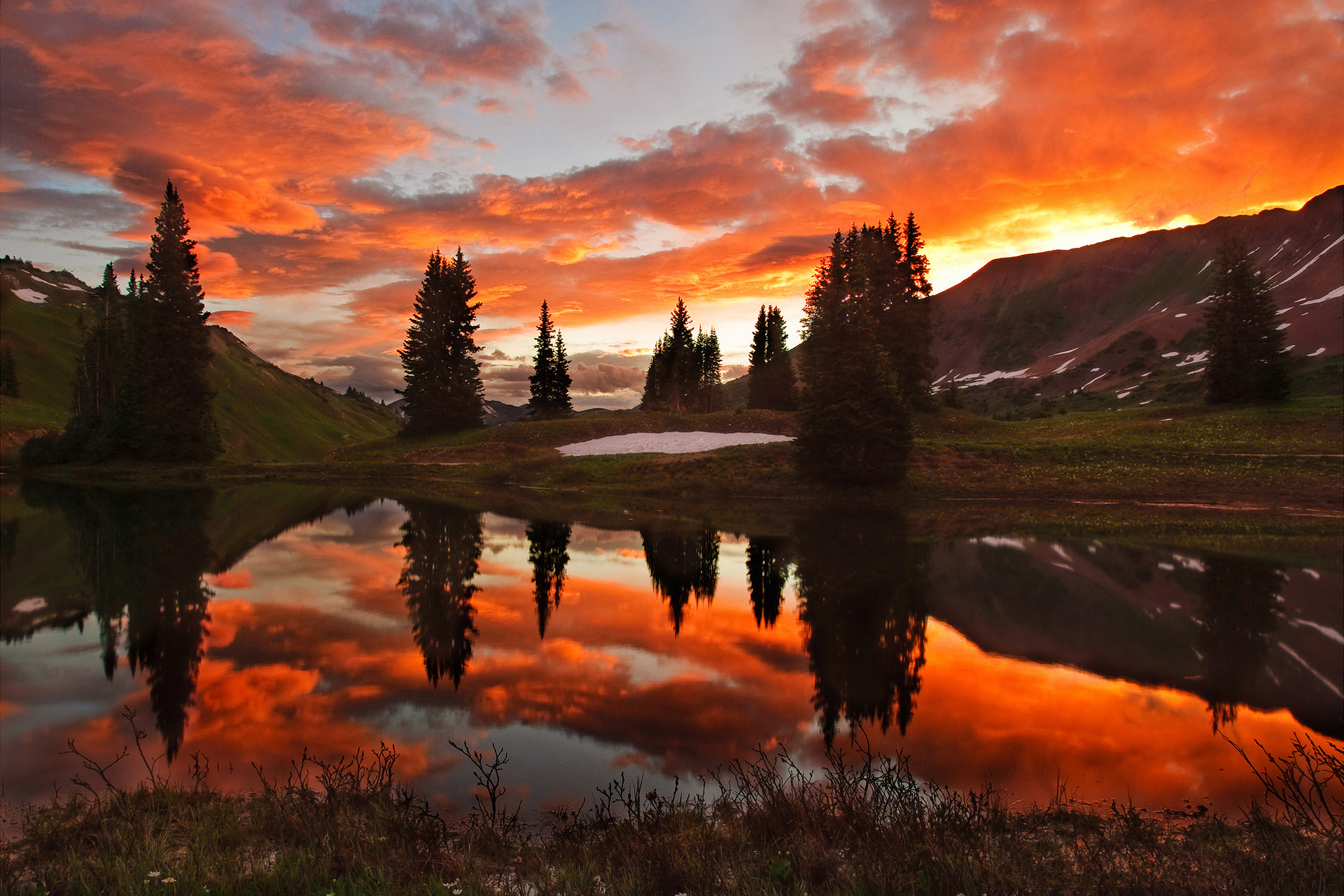 Laden Sie das See, Baum, Gebirge, Wolke, Szene, Sonnenuntergang, Erde/natur, Spiegelung-Bild kostenlos auf Ihren PC-Desktop herunter