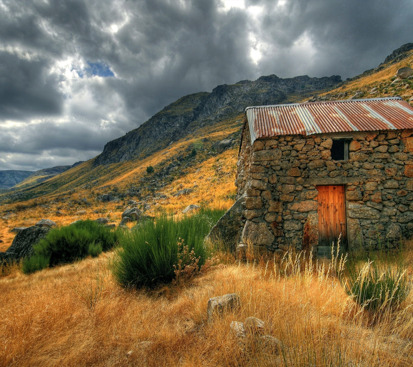 Free download wallpaper Landscape, Nature, Building, Mountain, House, Country, Countryside, Man Made on your PC desktop