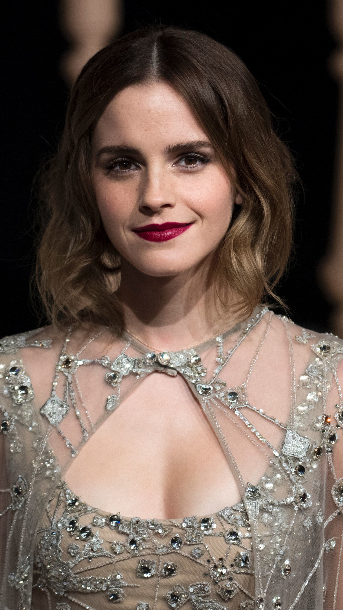 Download mobile wallpaper Emma Watson, English, Brunette, British, Celebrity, Brown Eyes, Actress, Lipstick for free.