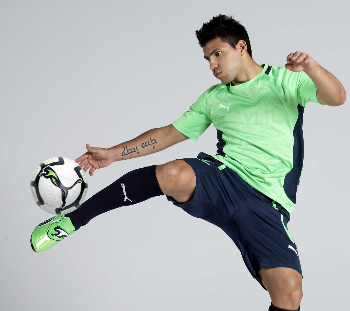 Download mobile wallpaper Sports, Soccer, Sergio Agüero, Argentinian for free.