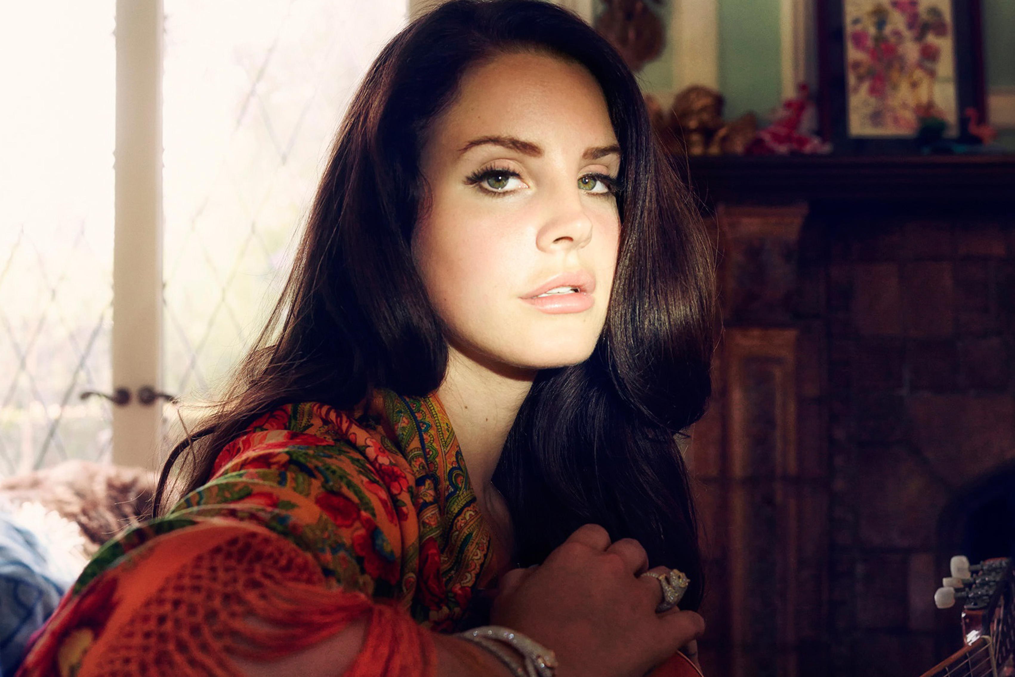 Download mobile wallpaper Music, Singer, Brunette, Green Eyes, Lana Del Rey for free.
