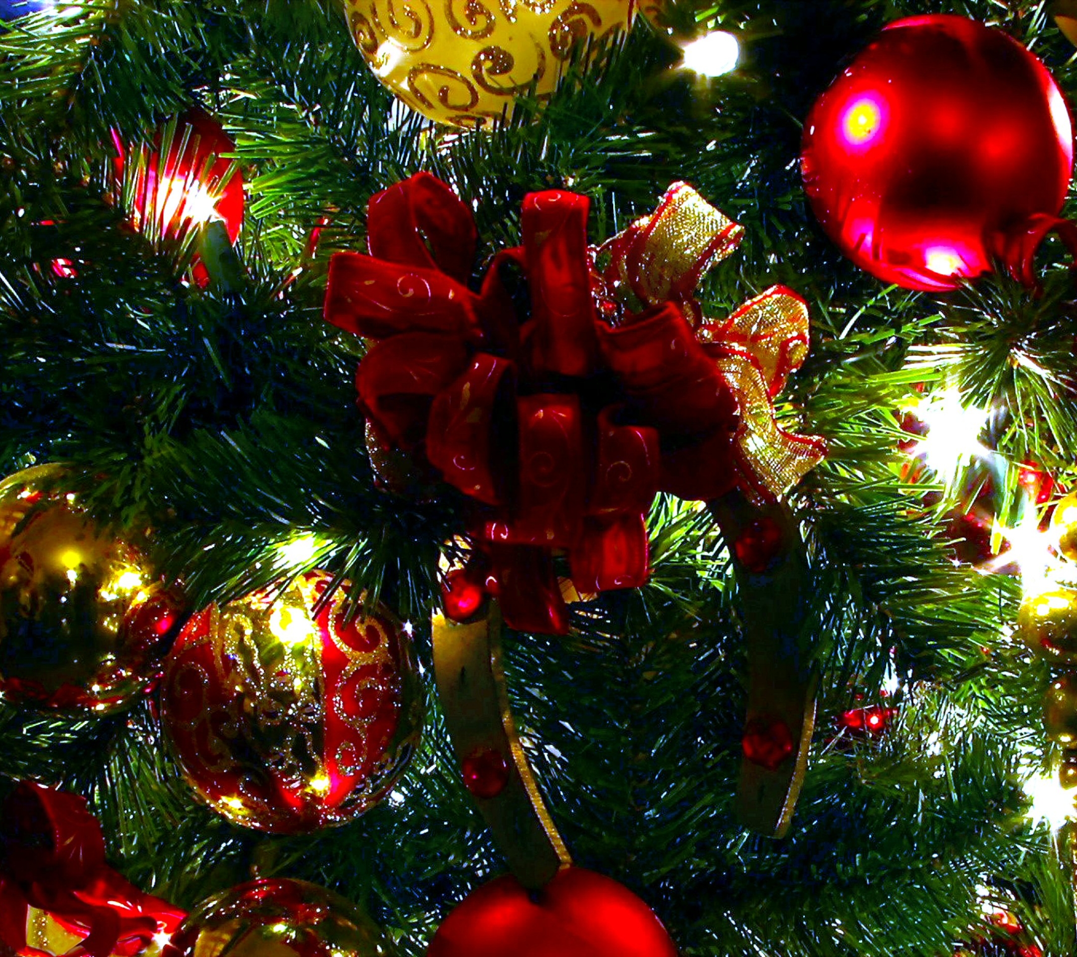 Free download wallpaper Christmas, Holiday, Christmas Ornaments on your PC desktop