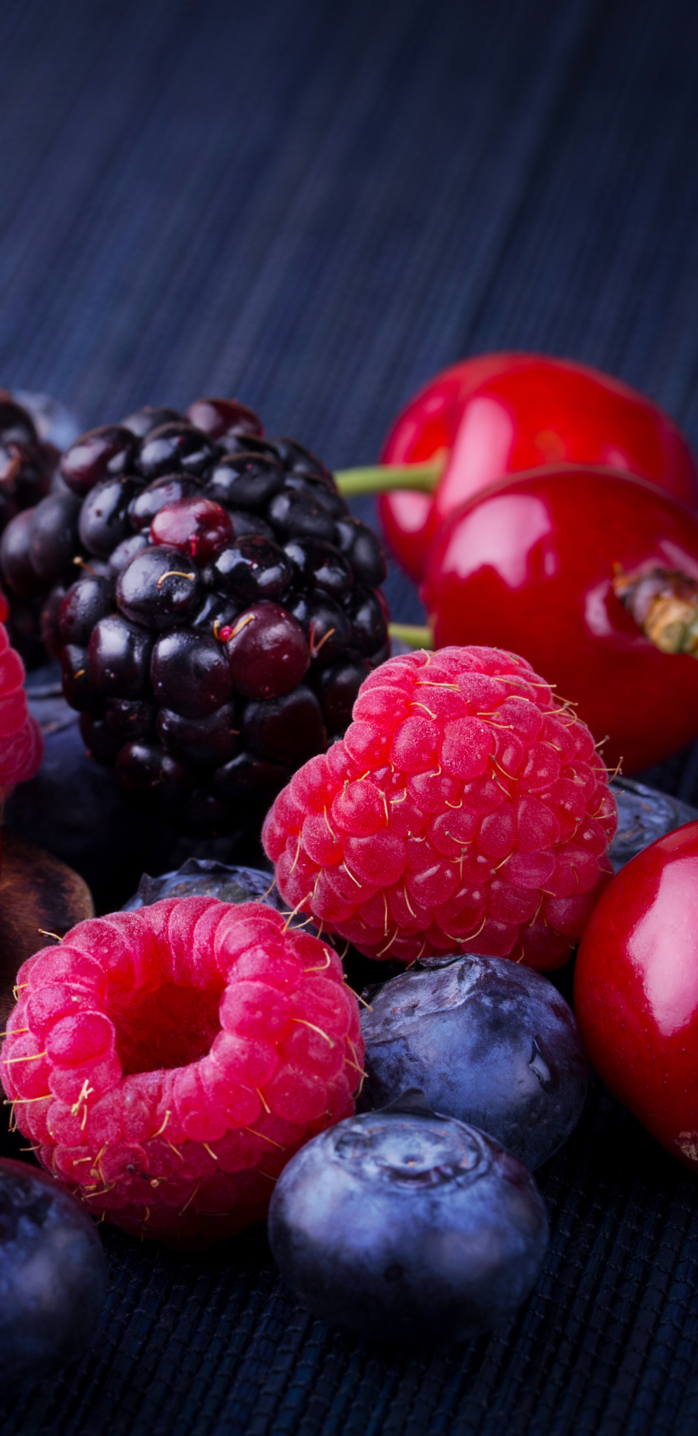 Descarga gratuita de fondo de pantalla para móvil de Cereza, Arándano, Frambuesa, Mora, Baya, Alimento.