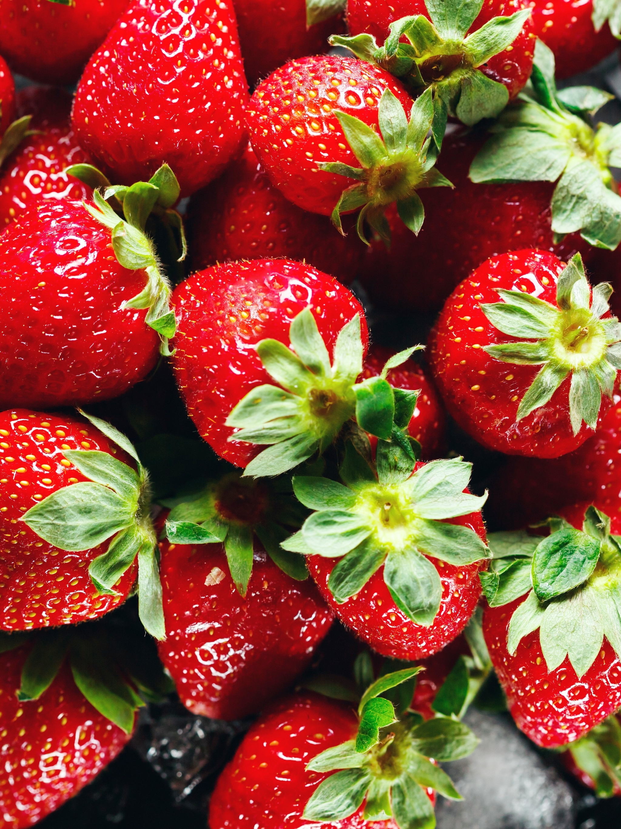 Download mobile wallpaper Fruits, Food, Strawberry, Berry, Fruit for free.