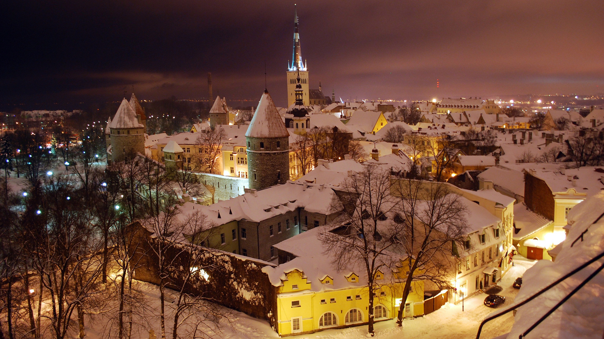 Free download wallpaper Winter, Snow, Town, Man Made, Towns on your PC desktop