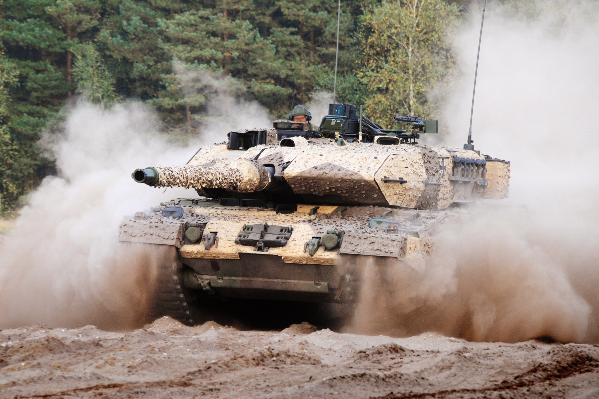 Download mobile wallpaper Sand, Tanks, Military, Tank, Leopard 2 for free.
