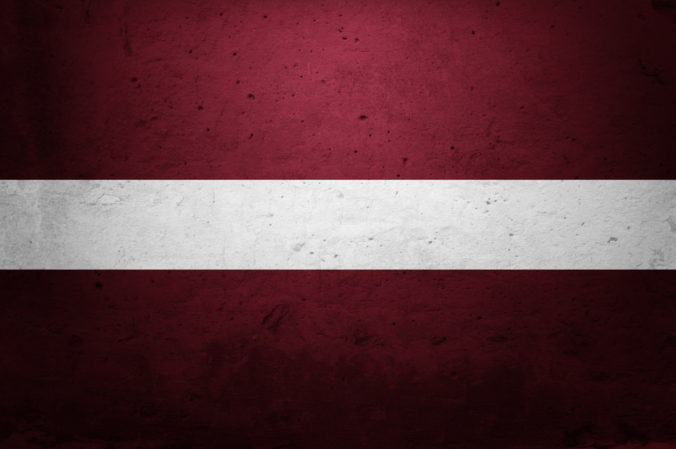 Завантажити шпалери Прапор Латвії на телефон безкоштовно