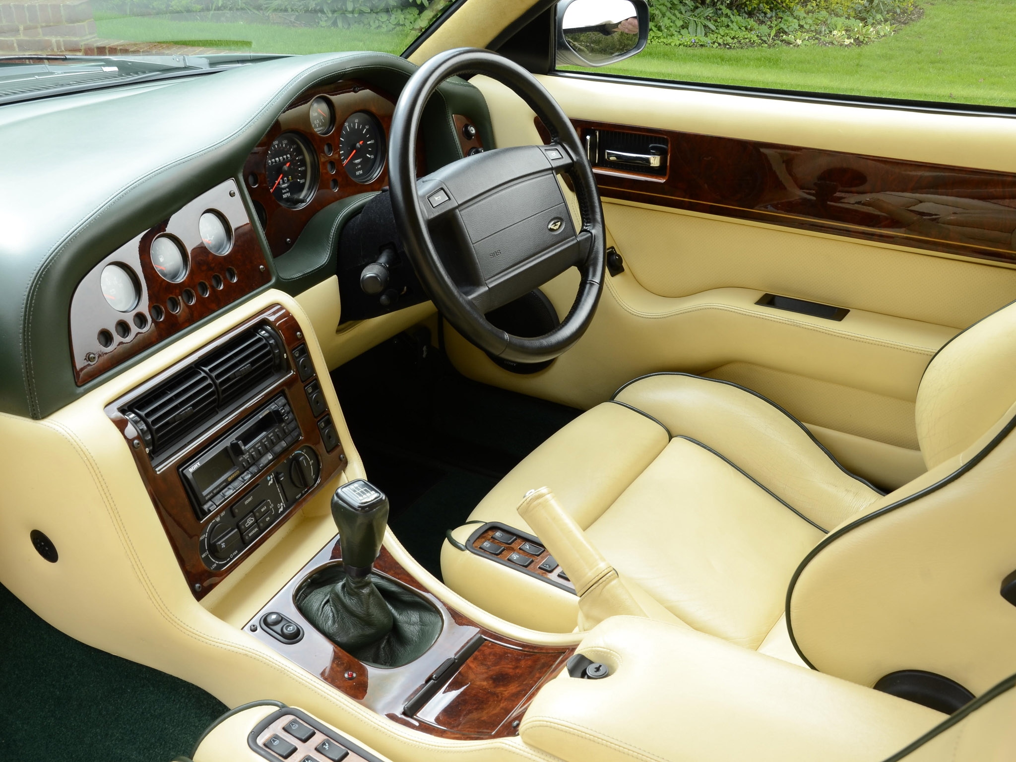 cars, interior, aston martin, steering wheel, rudder, salon, v8, vantage, beige, 1993