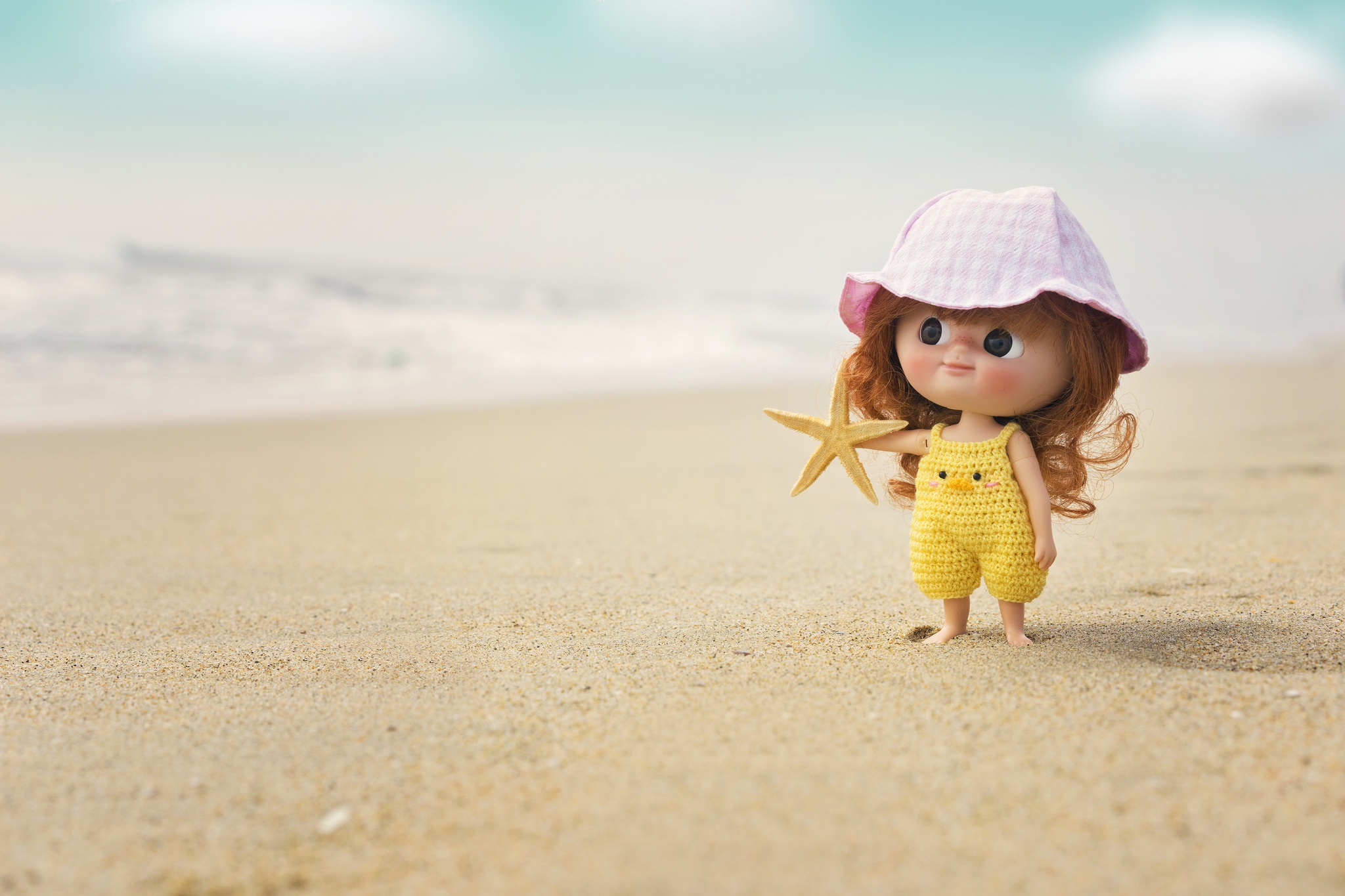 Скачать картинку Пляж, Песок, Кукла, Морская Звезда, Сделано Человеком в телефон бесплатно.