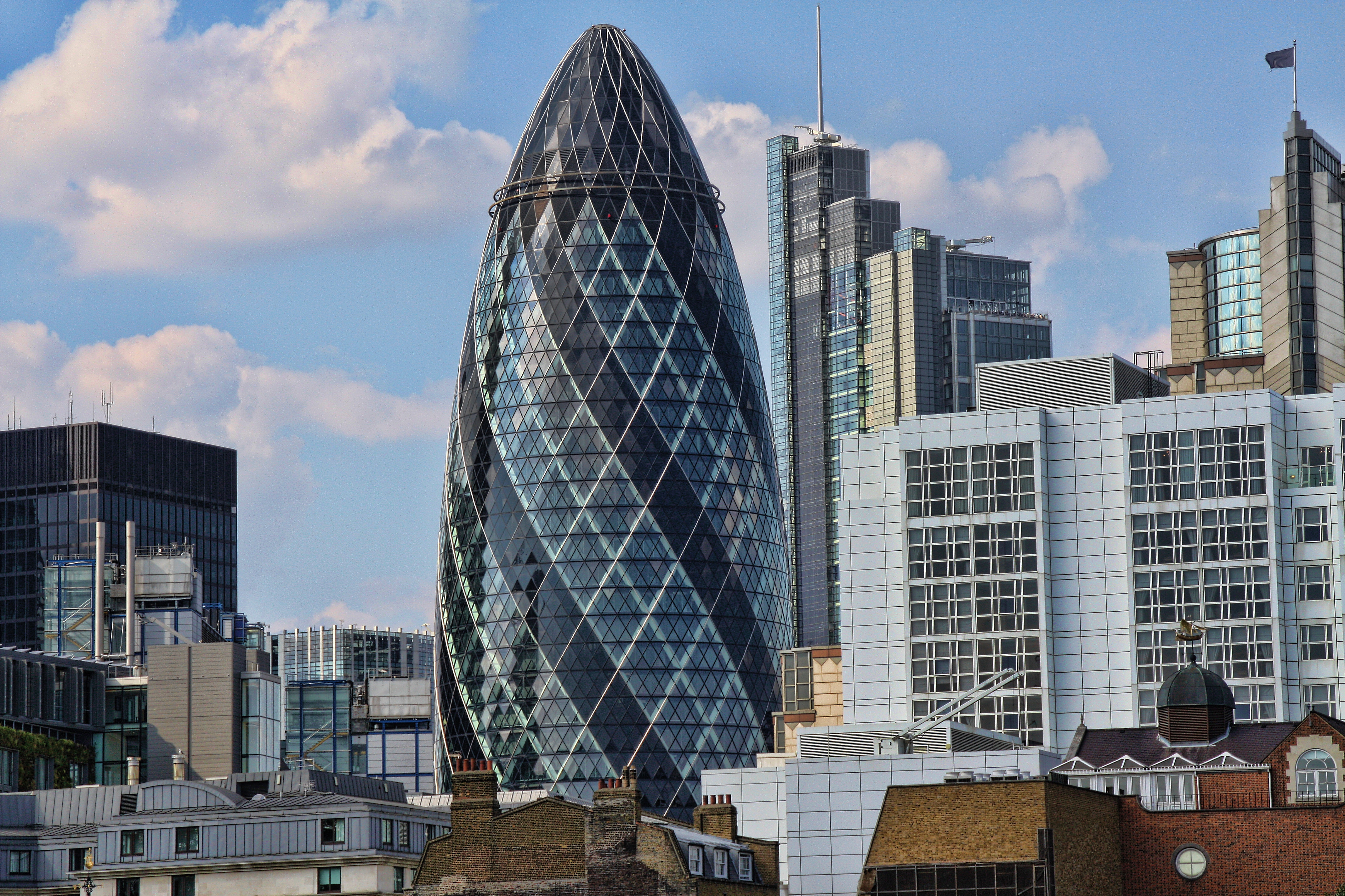 Descarga gratis la imagen Ciudades, Londres, Rascacielos, Edificio, Inglaterra, Hecho Por El Hombre en el escritorio de tu PC