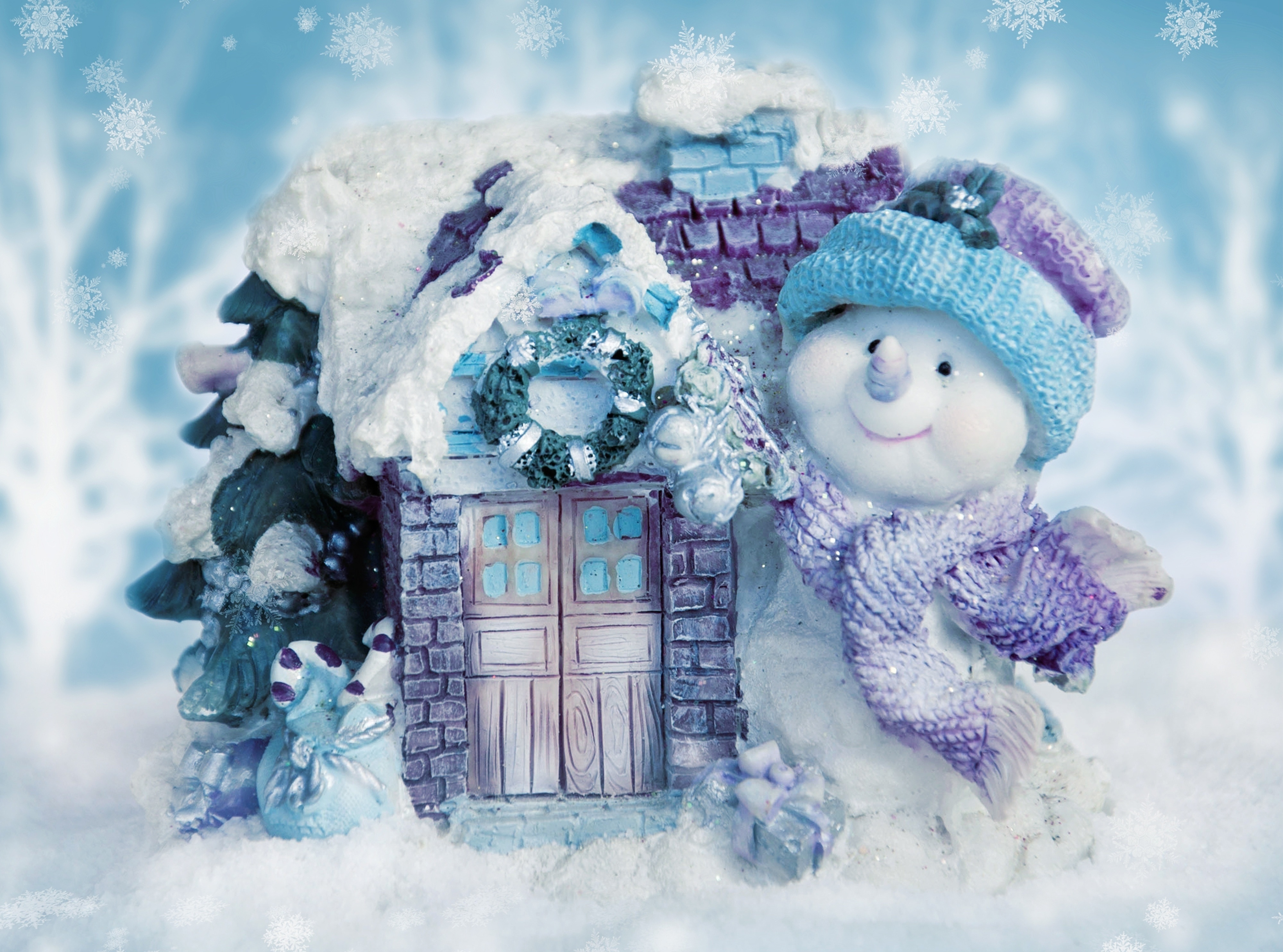 Laden Sie das Feiertage, Winter, Schnee, Weihnachten, Schneemann, Haus-Bild kostenlos auf Ihren PC-Desktop herunter