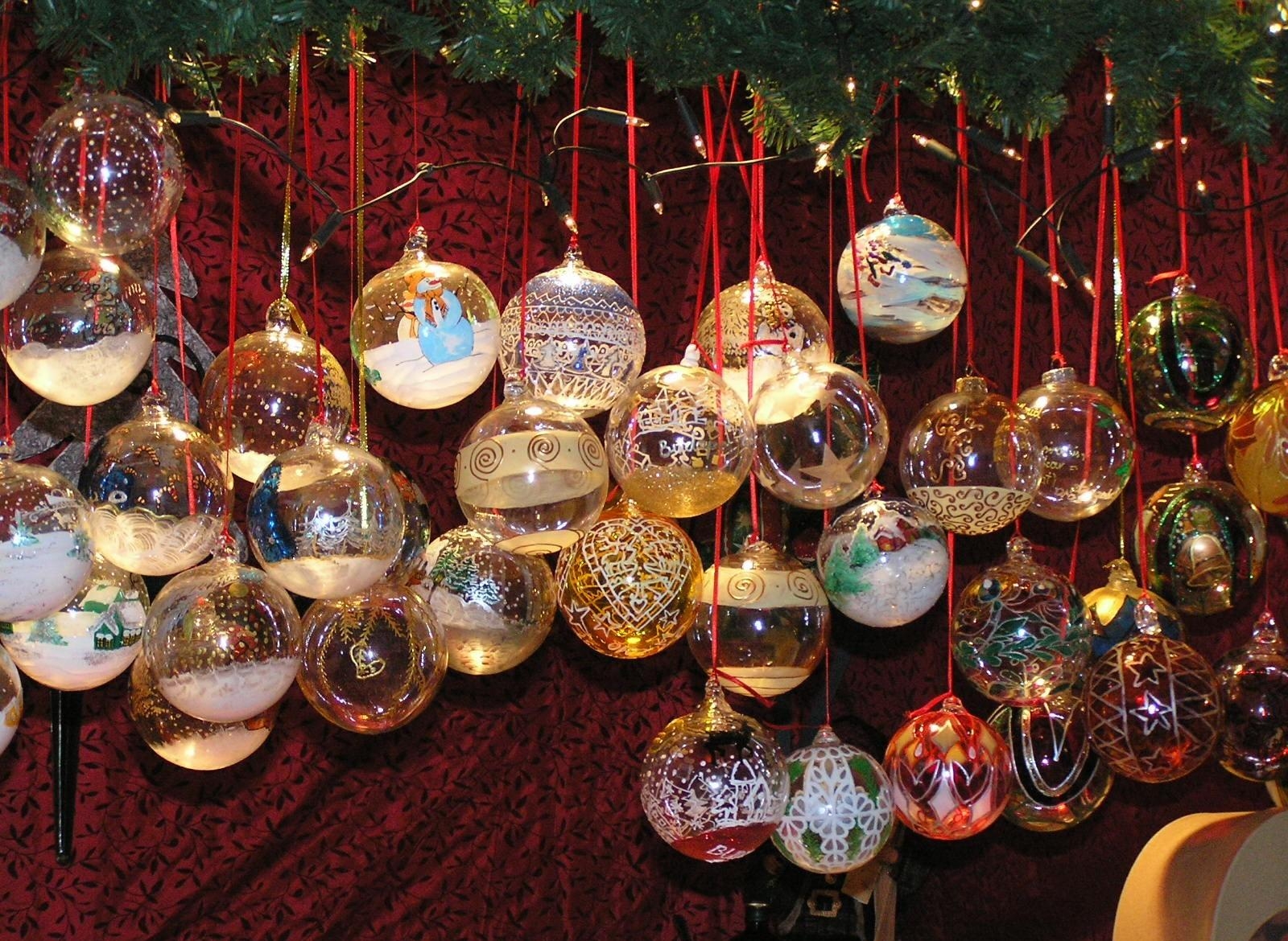 christmas decorations, holidays, new year, christmas, branches, needles, threads, thread, christmas tree toys, balls