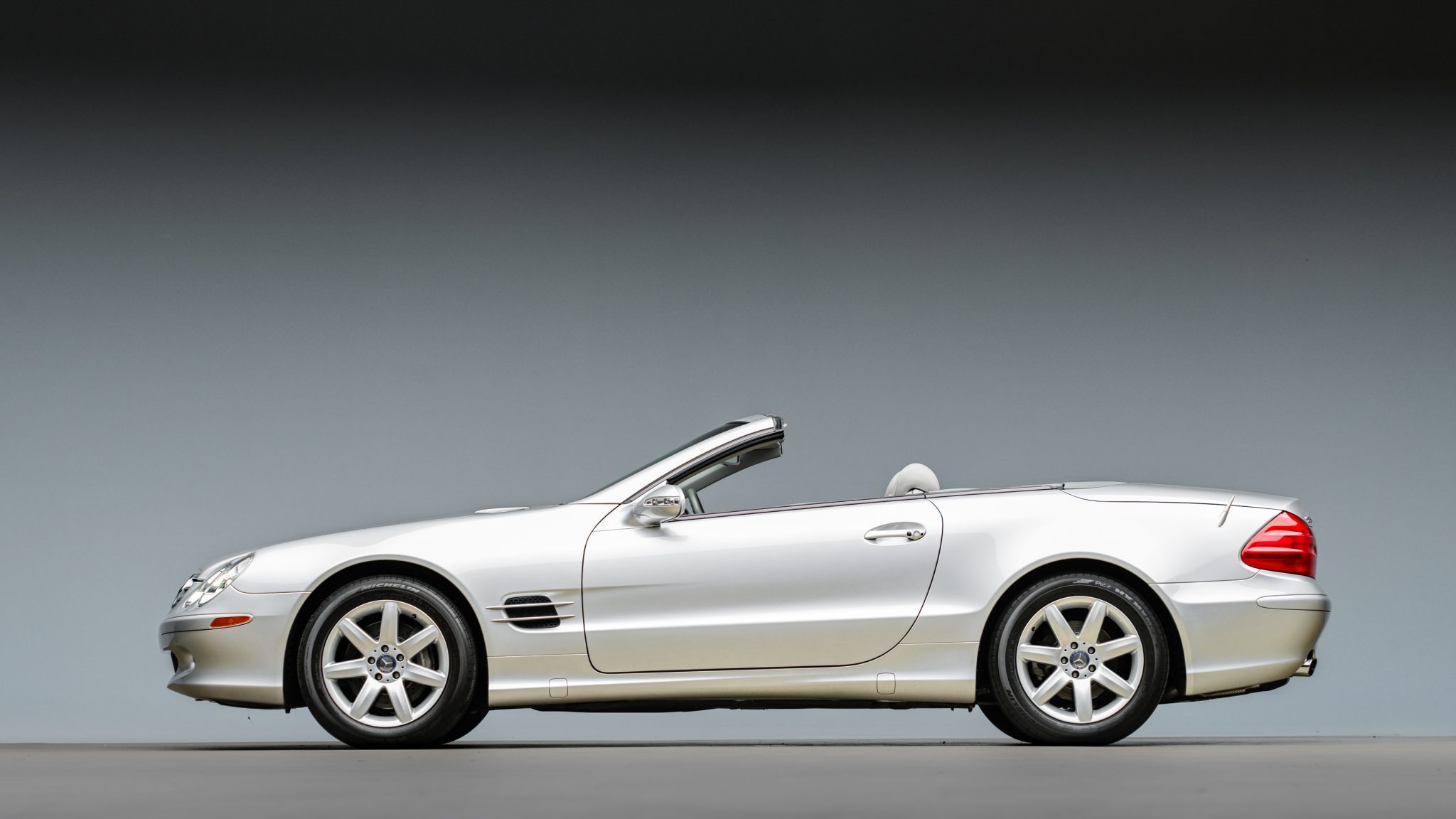 Los mejores fondos de pantalla de Mercedes Benz Sl500 para la pantalla del teléfono