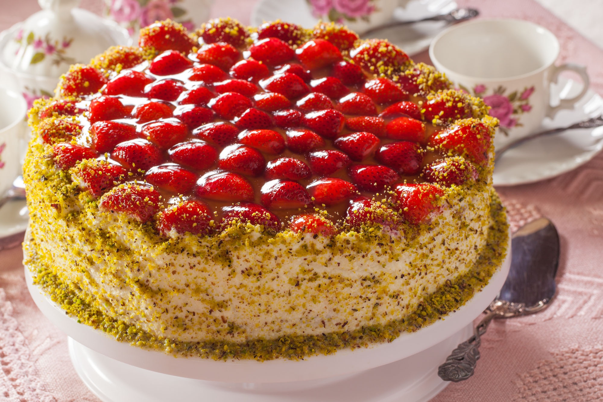 Free download wallpaper Food, Strawberry, Cake, Pastry on your PC desktop