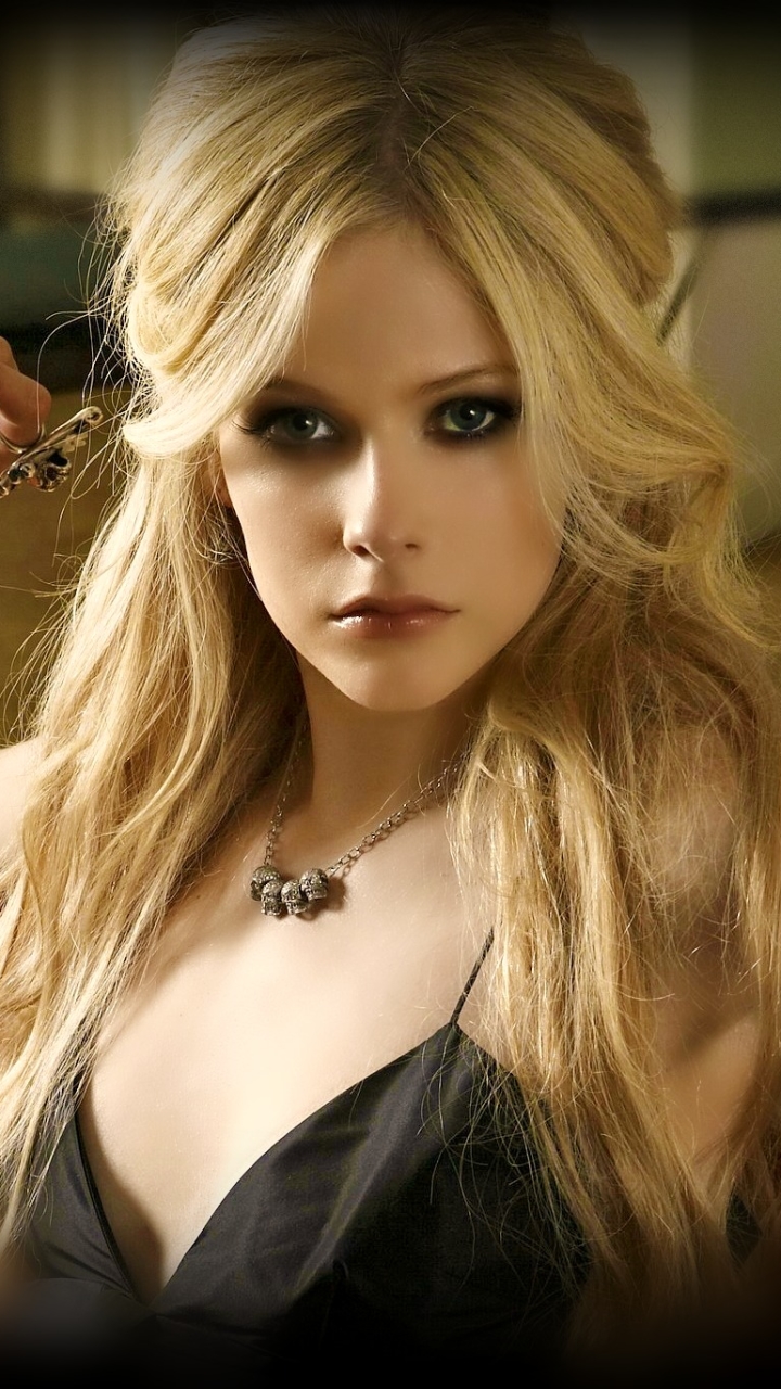 Download mobile wallpaper Music, Avril Lavigne, Singer for free.