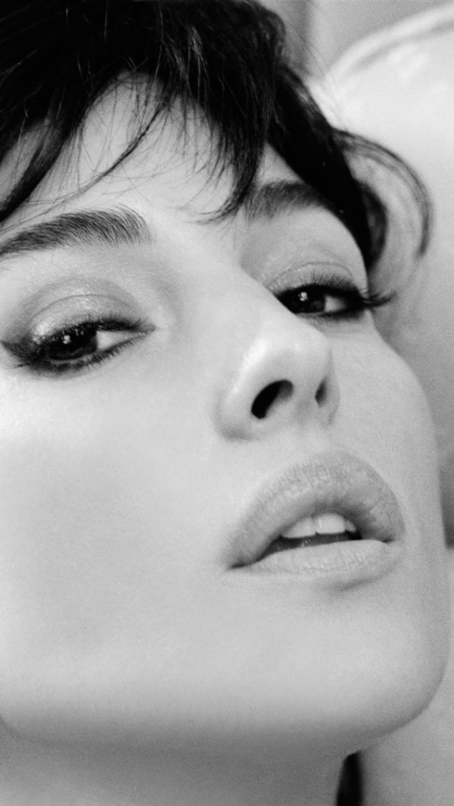 Handy-Wallpaper Monica Bellucci, Berühmtheiten kostenlos herunterladen.