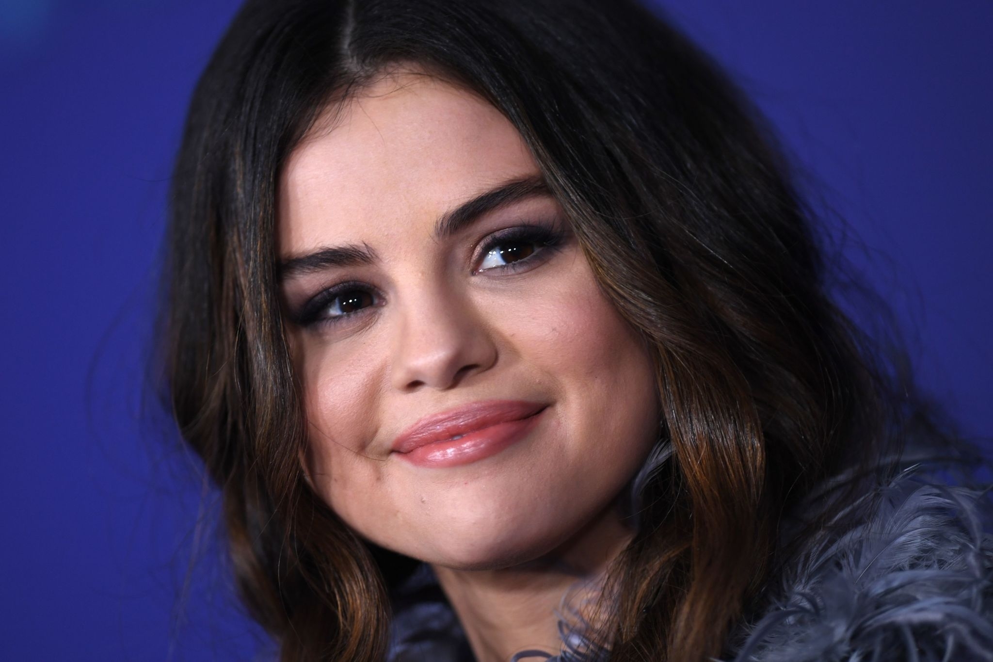 Download mobile wallpaper Music, Selena Gomez, Smile, Singer, Face, American for free.