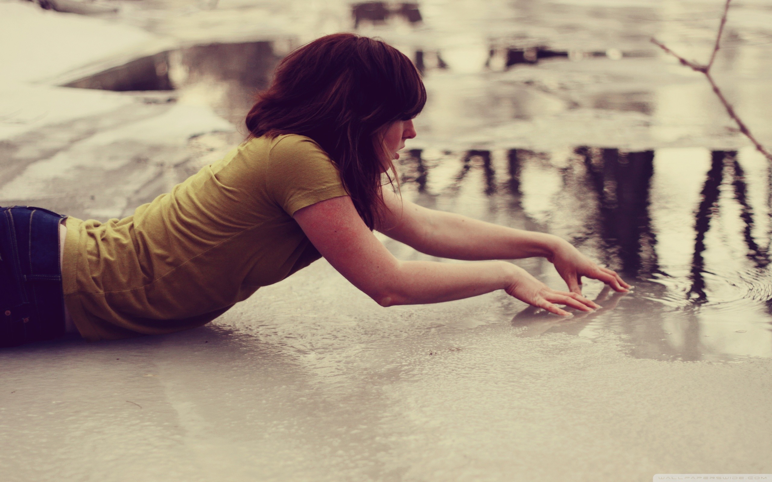 Free download wallpaper Water, Reflection, Mood, Brunette, Women on your PC desktop