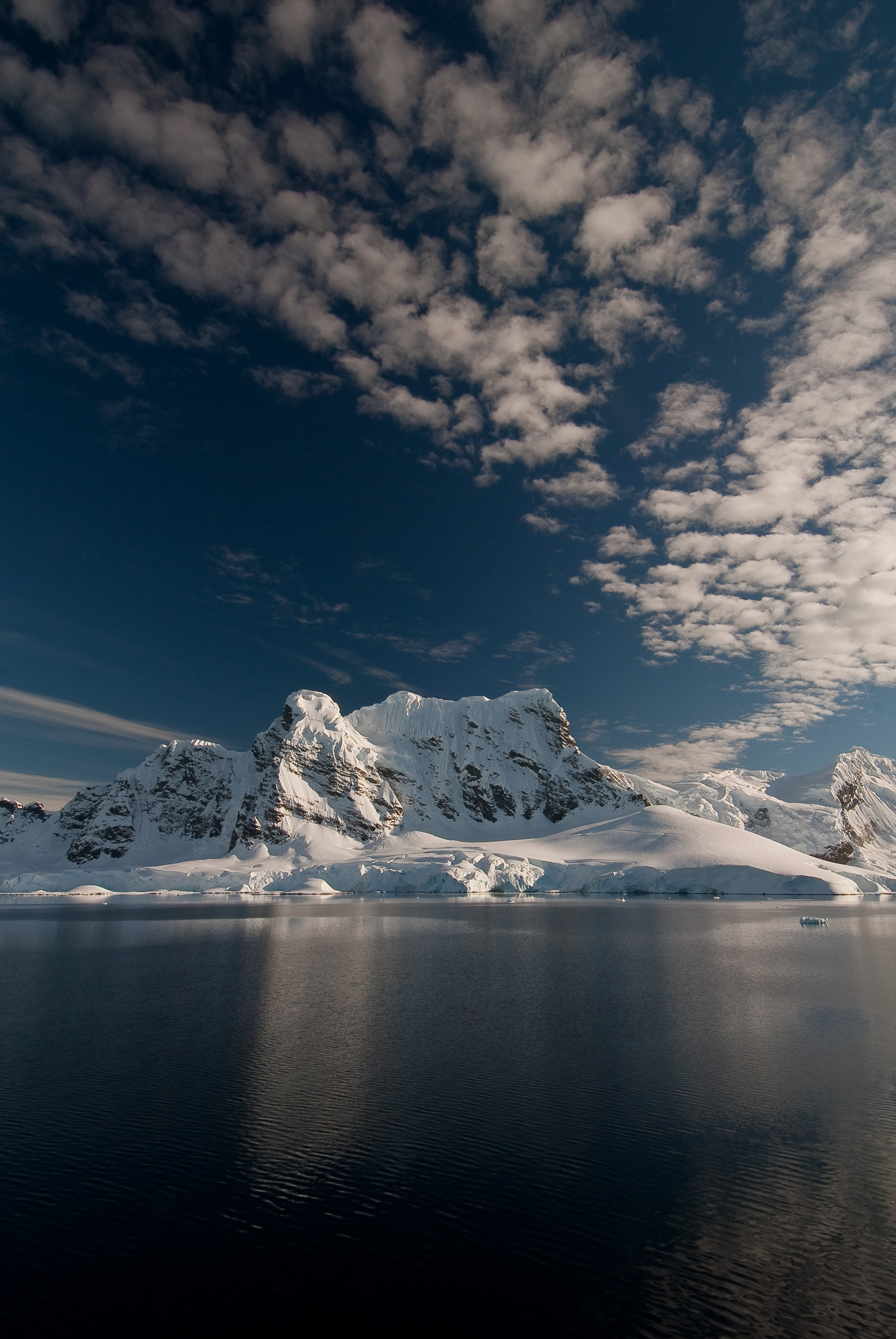 79216 скачать обои антарктида, рассвет, облака, снег, море, природа, гора - заставки и картинки бесплатно