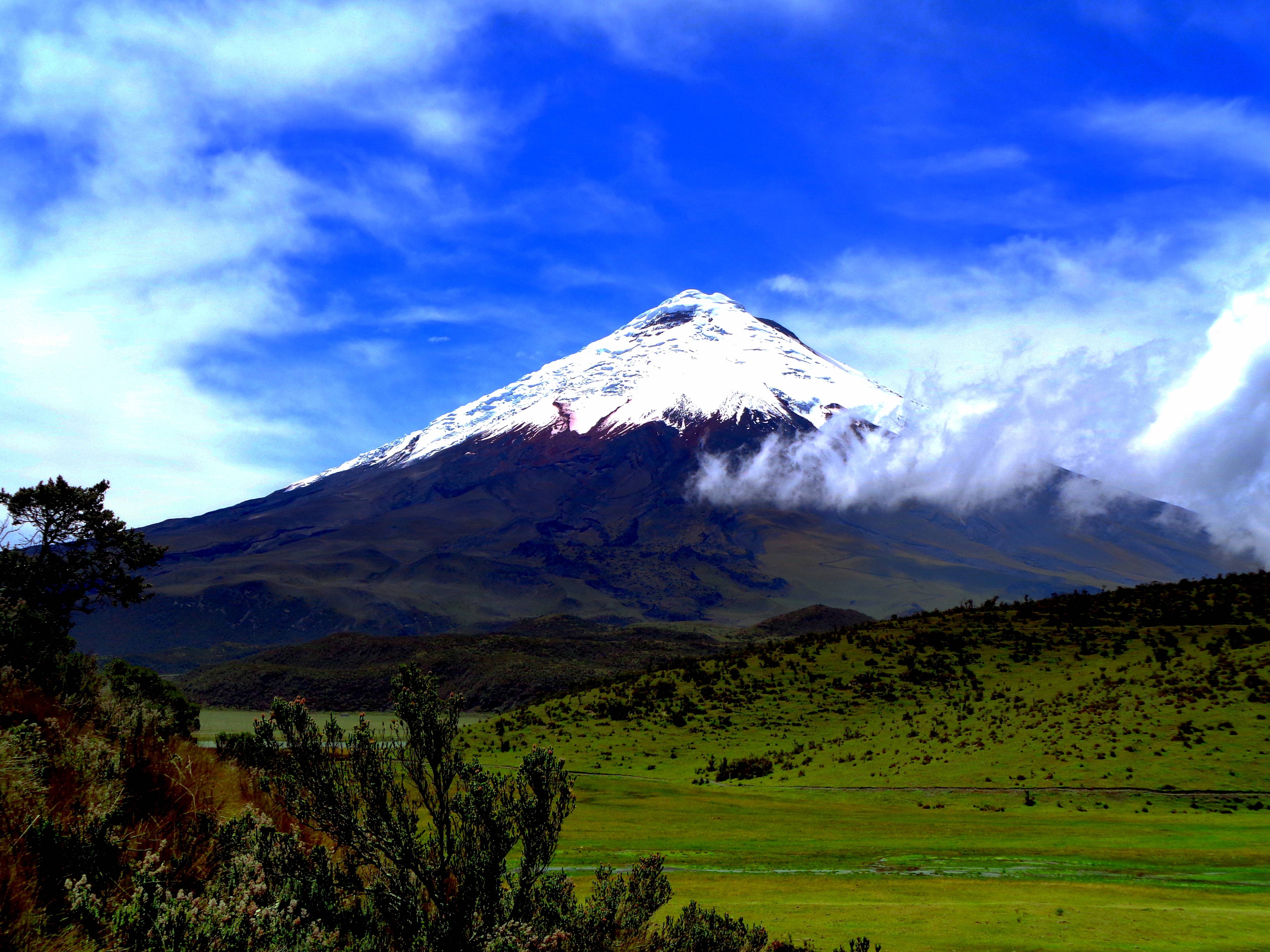 354110 Hintergrundbild herunterladen erde/natur, vulkan, anden, cotopaxi, ecuador, himmel, schichtvulkan, vulkane - Bildschirmschoner und Bilder kostenlos