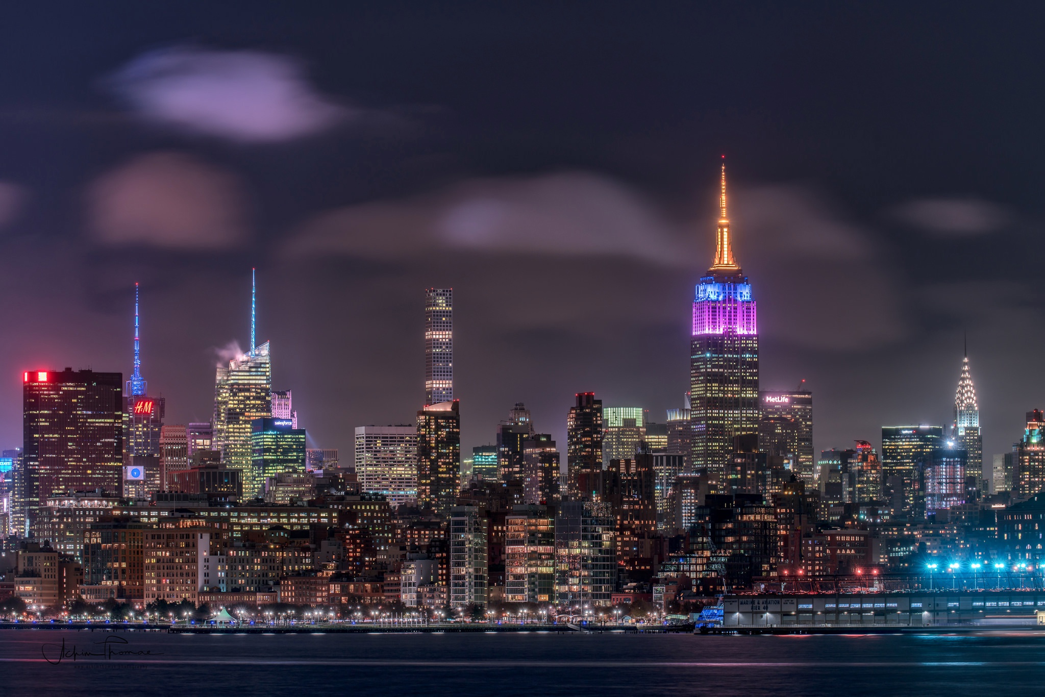 Laden Sie das Städte, Wolkenkratzer, Gebäude, New York, Nacht, Vereinigte Staaten Von Amerika, Menschengemacht, Großstadt-Bild kostenlos auf Ihren PC-Desktop herunter