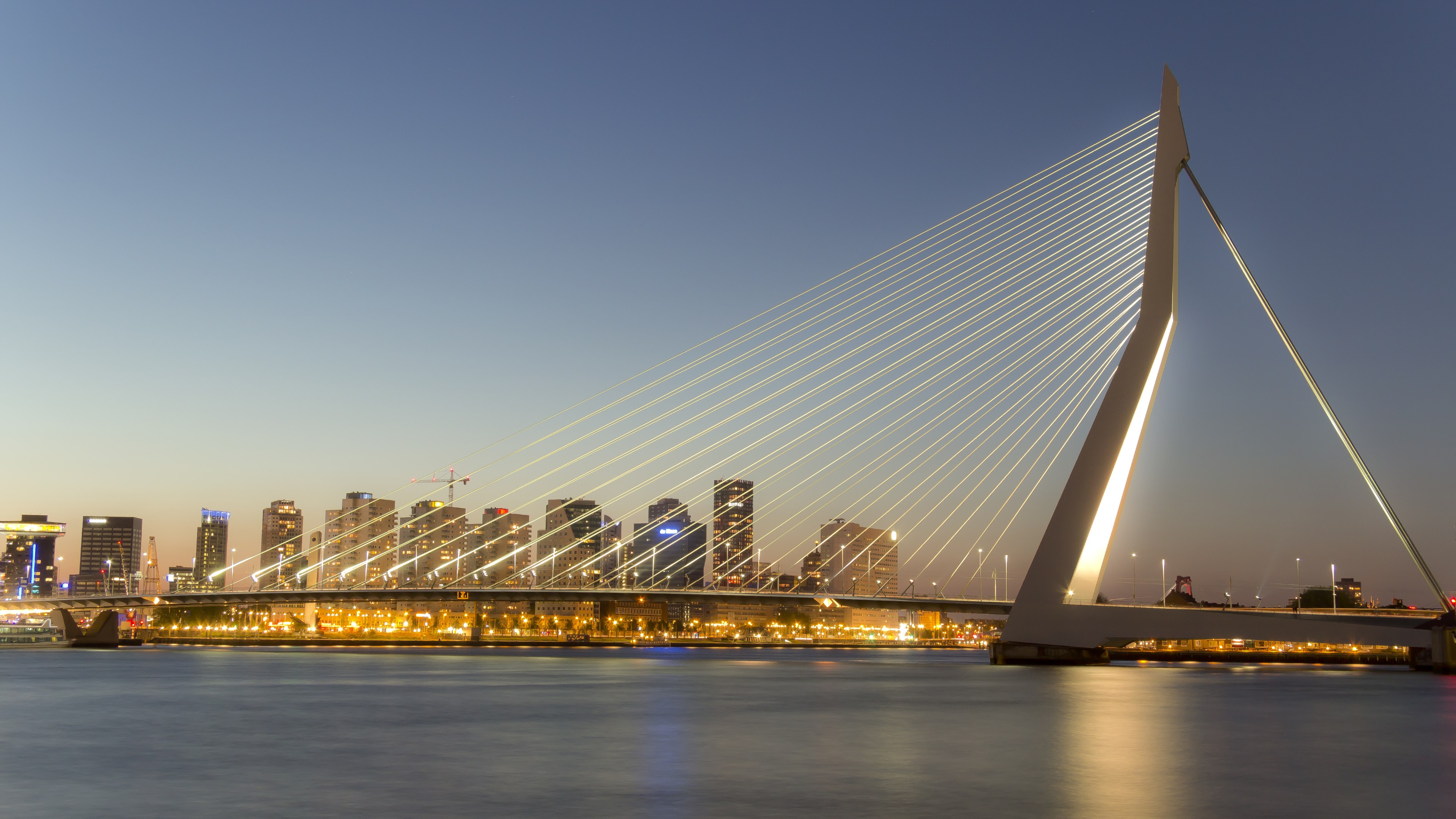 368044 скачать картинку нидерланды, сделано человеком, мост эразма, город, роттердам, мосты - обои и заставки бесплатно