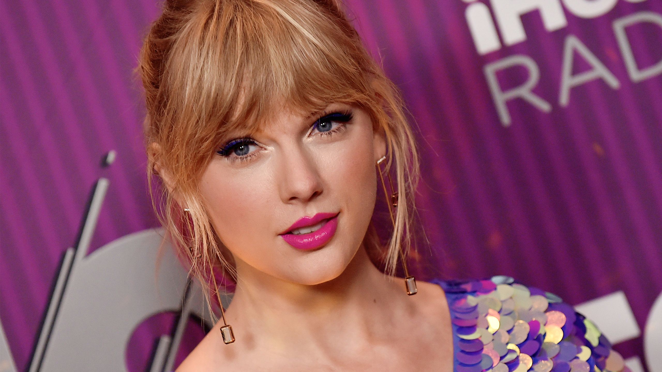 Download mobile wallpaper Music, Singer, Taylor Swift for free.