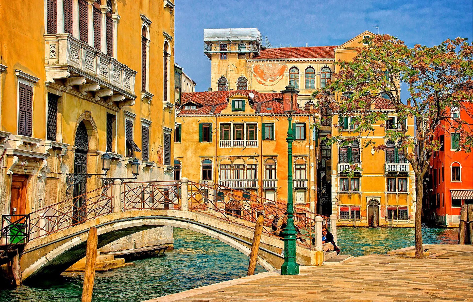 Téléchargez des papiers peints mobile Villes, Italie, Venise, Maison, Pont, Rue, Canal, Construction Humaine gratuitement.