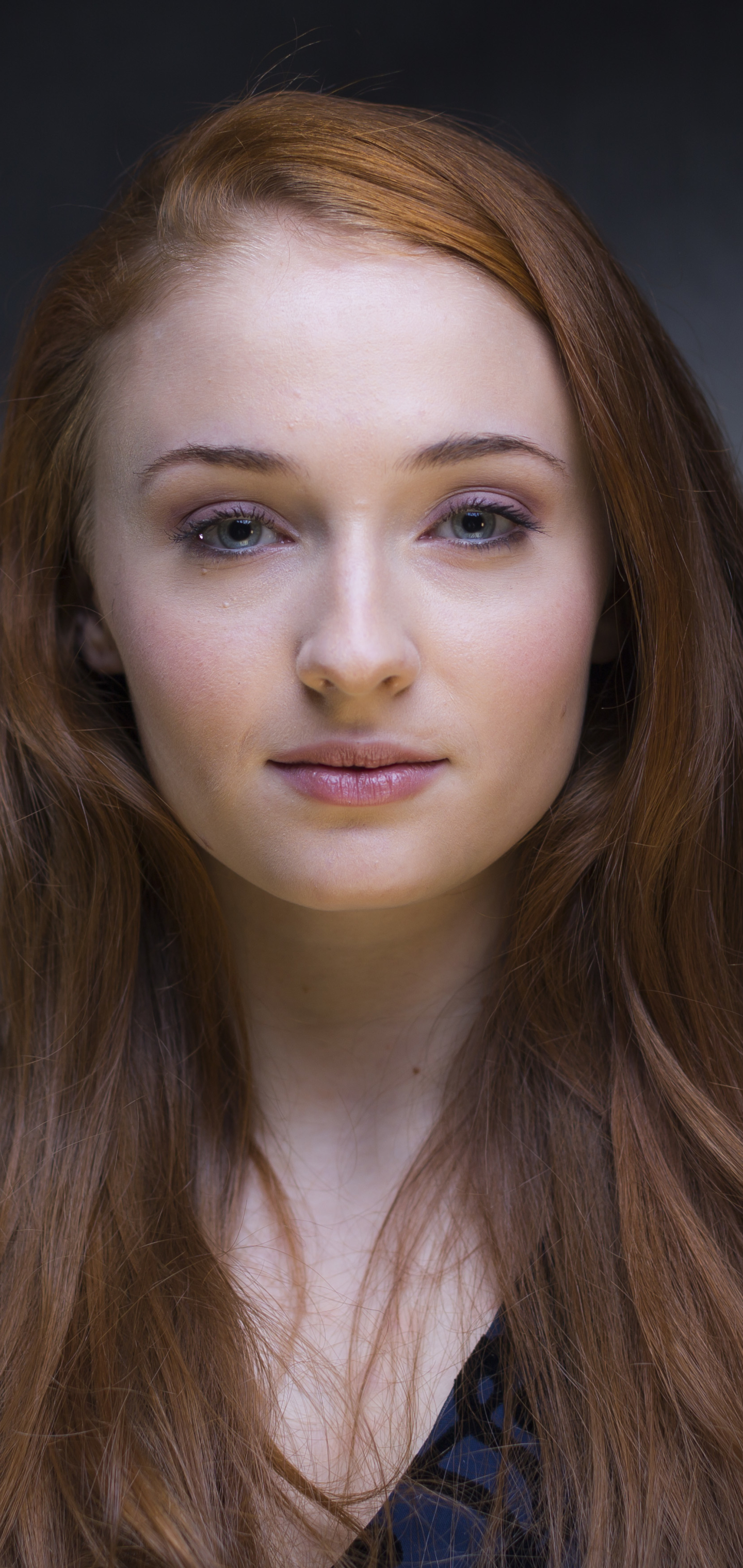 Download mobile wallpaper Redhead, Celebrity, Actress, Sophie Turner for free.