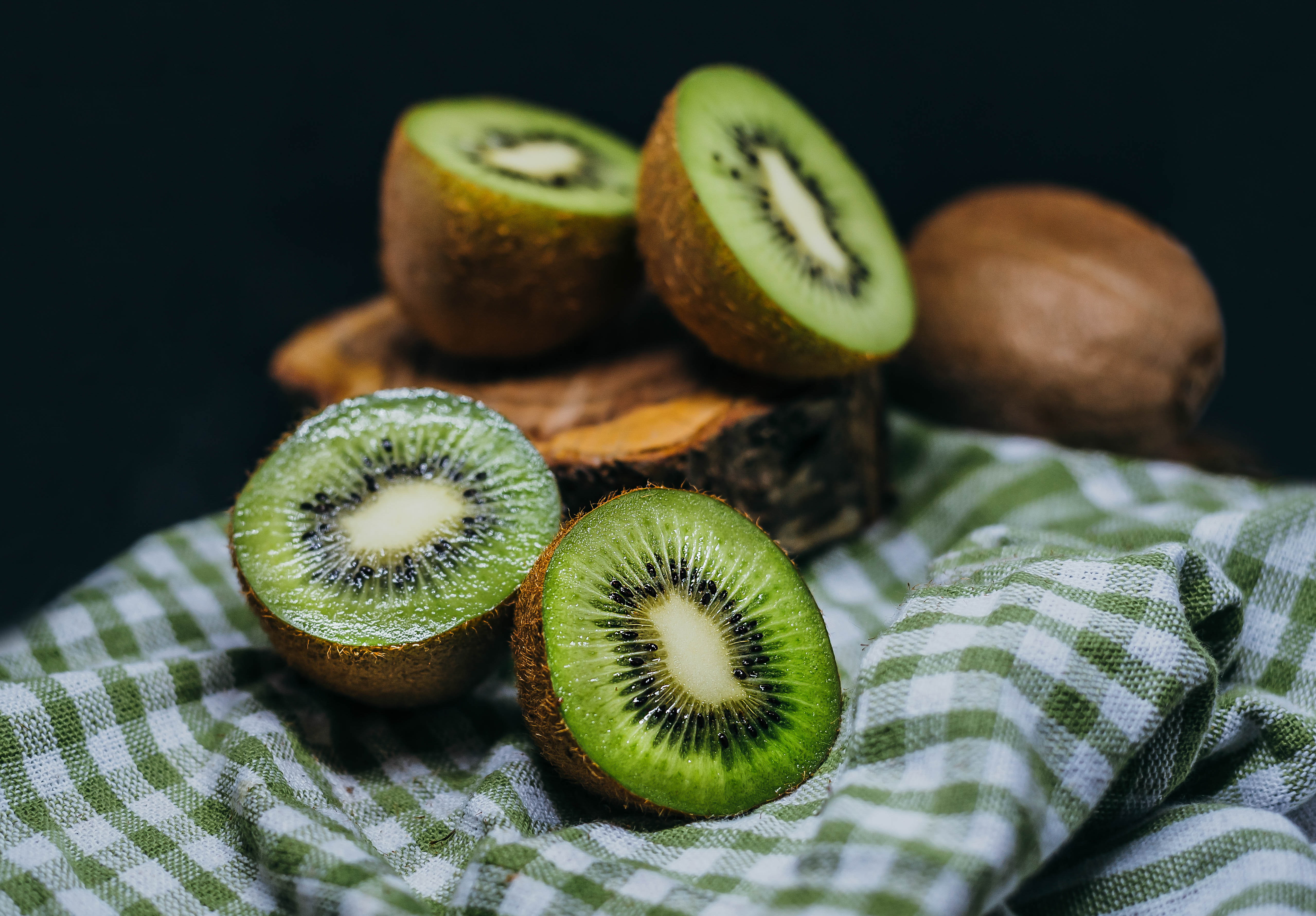kiwi, fruits, food, green, ripe, juicy