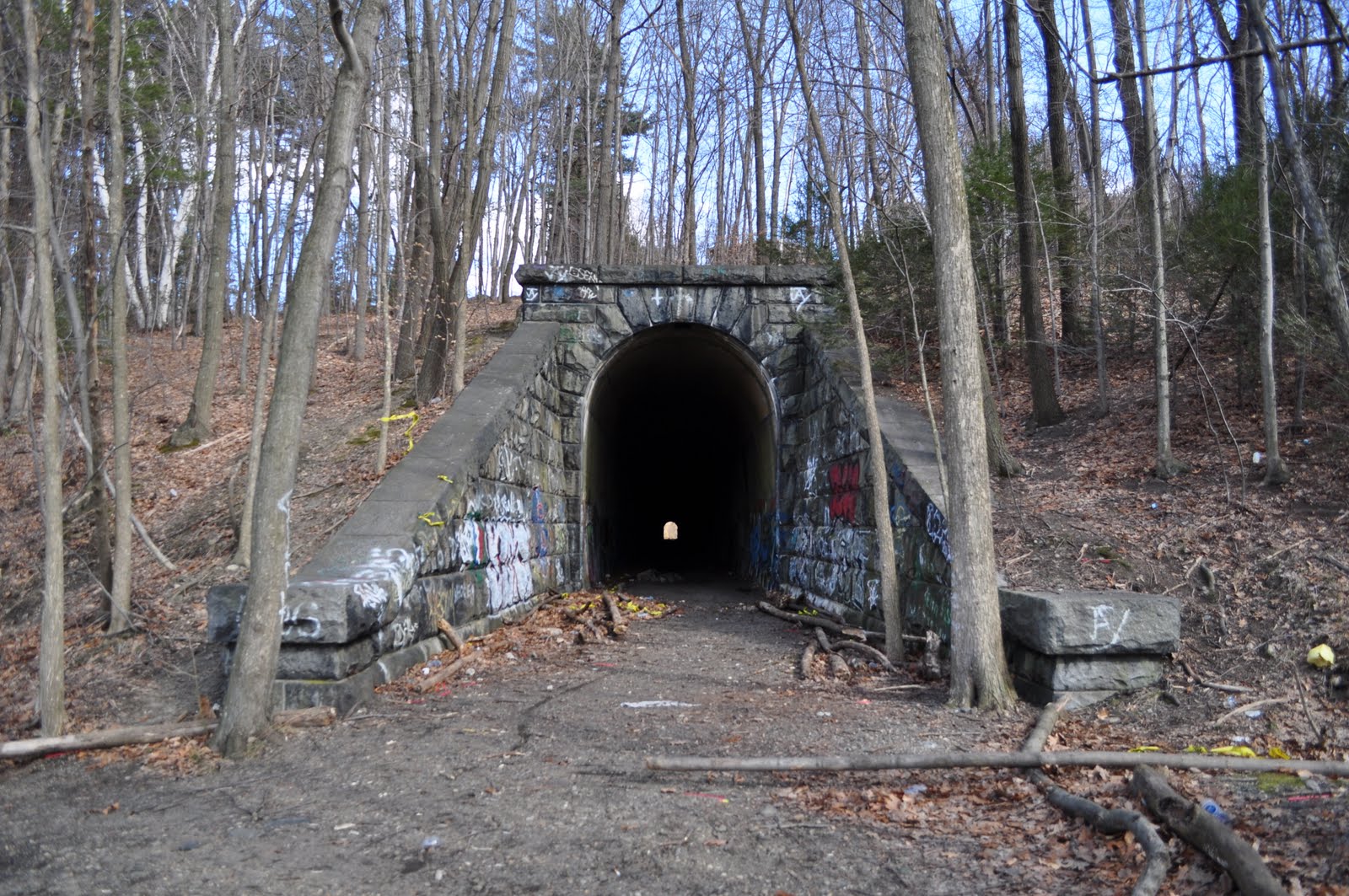 Laden Sie das Tunnel, Menschengemacht-Bild kostenlos auf Ihren PC-Desktop herunter