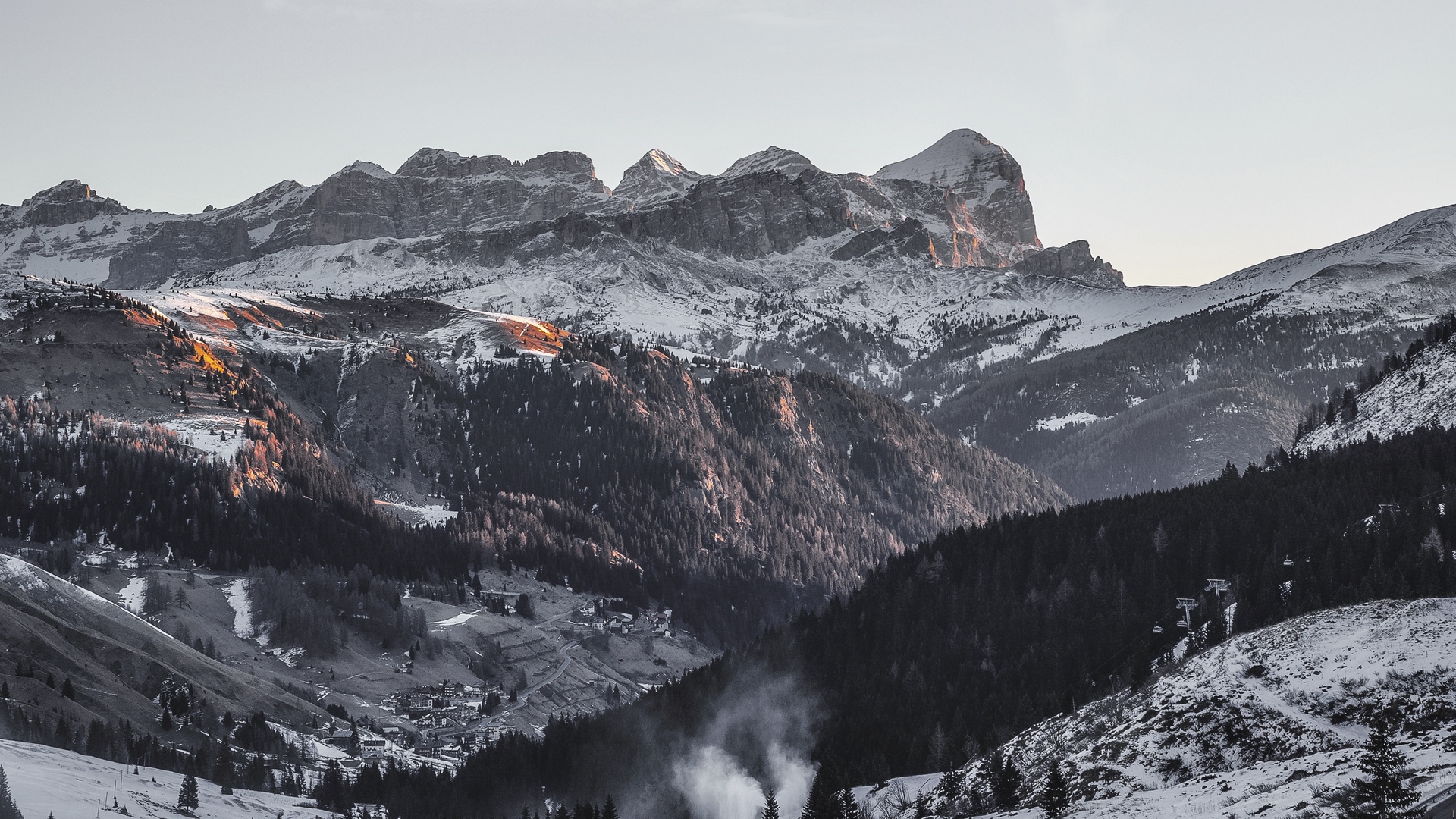 Laden Sie das Schnee, Dorf, Gebirge, Tal, Menschengemacht-Bild kostenlos auf Ihren PC-Desktop herunter