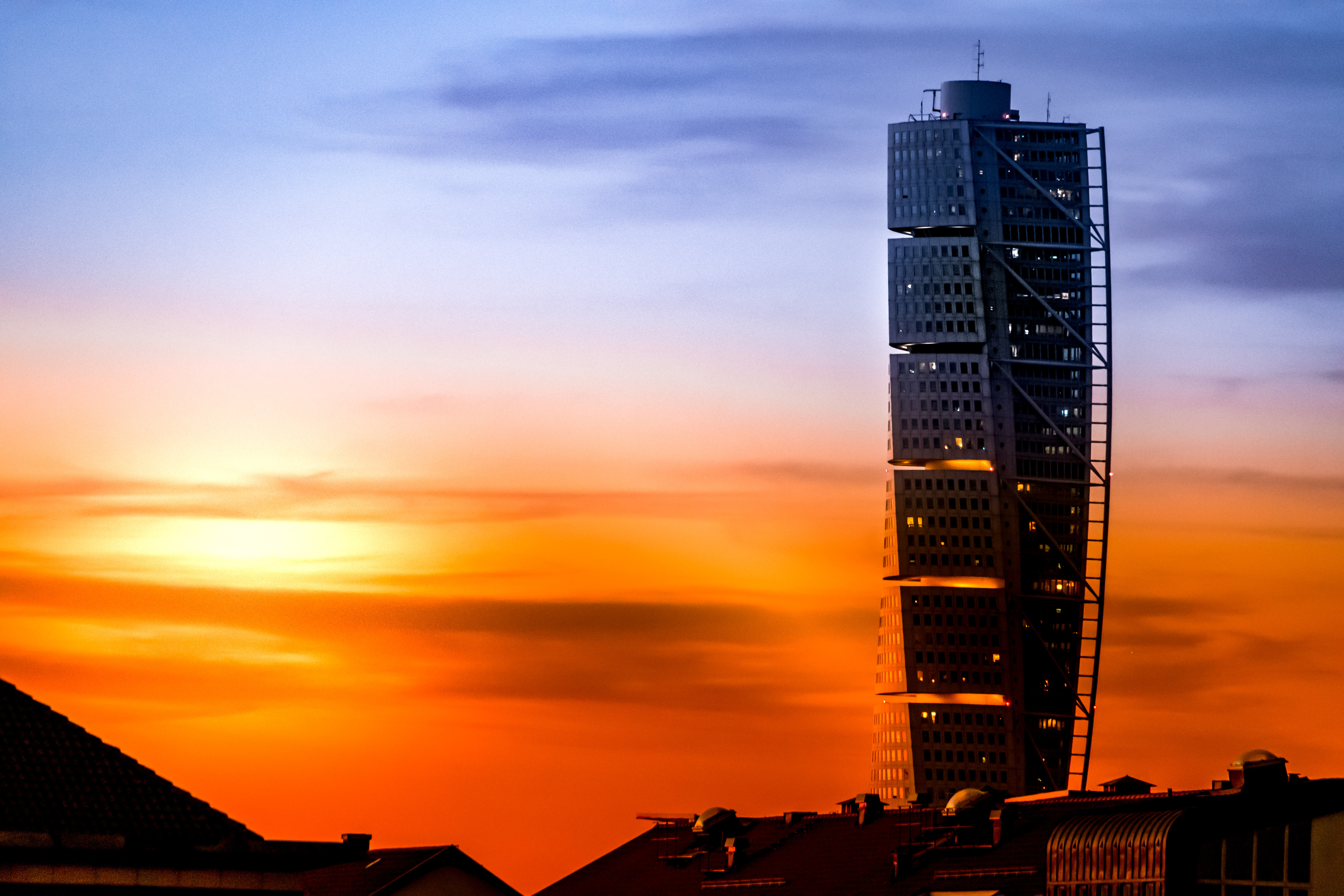 Free download wallpaper Cities, Building, Tower, Sunset on your PC desktop
