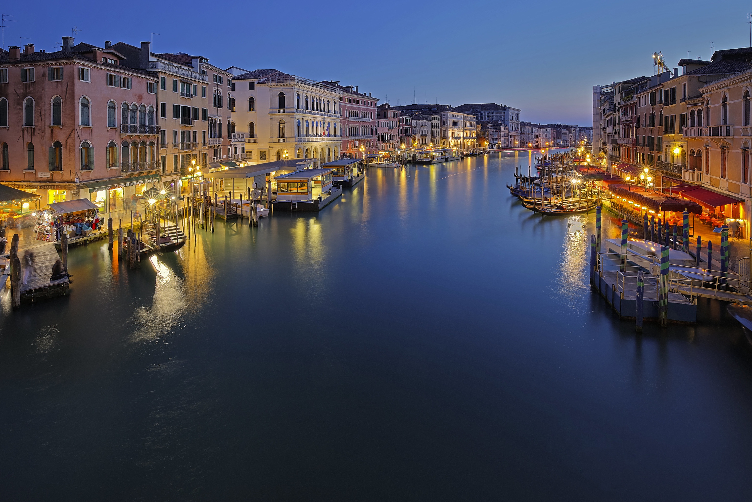 Free download wallpaper Cities, Italy, Venice, Building, House, Man Made, Canal on your PC desktop