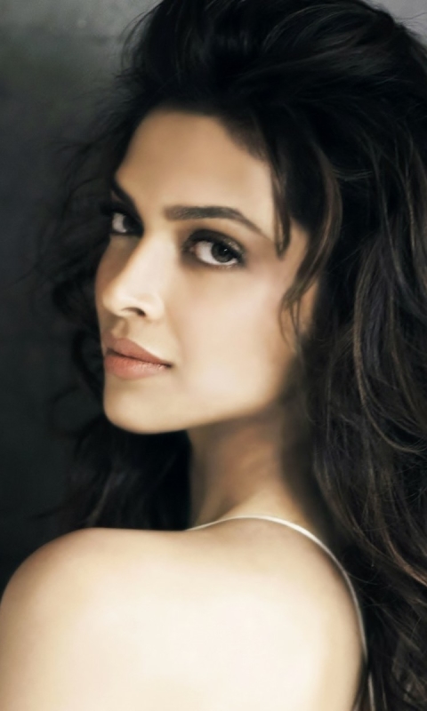 Download mobile wallpaper Brunette, Indian, Celebrity, Actress, Deepika Padukone, Bollywood for free.