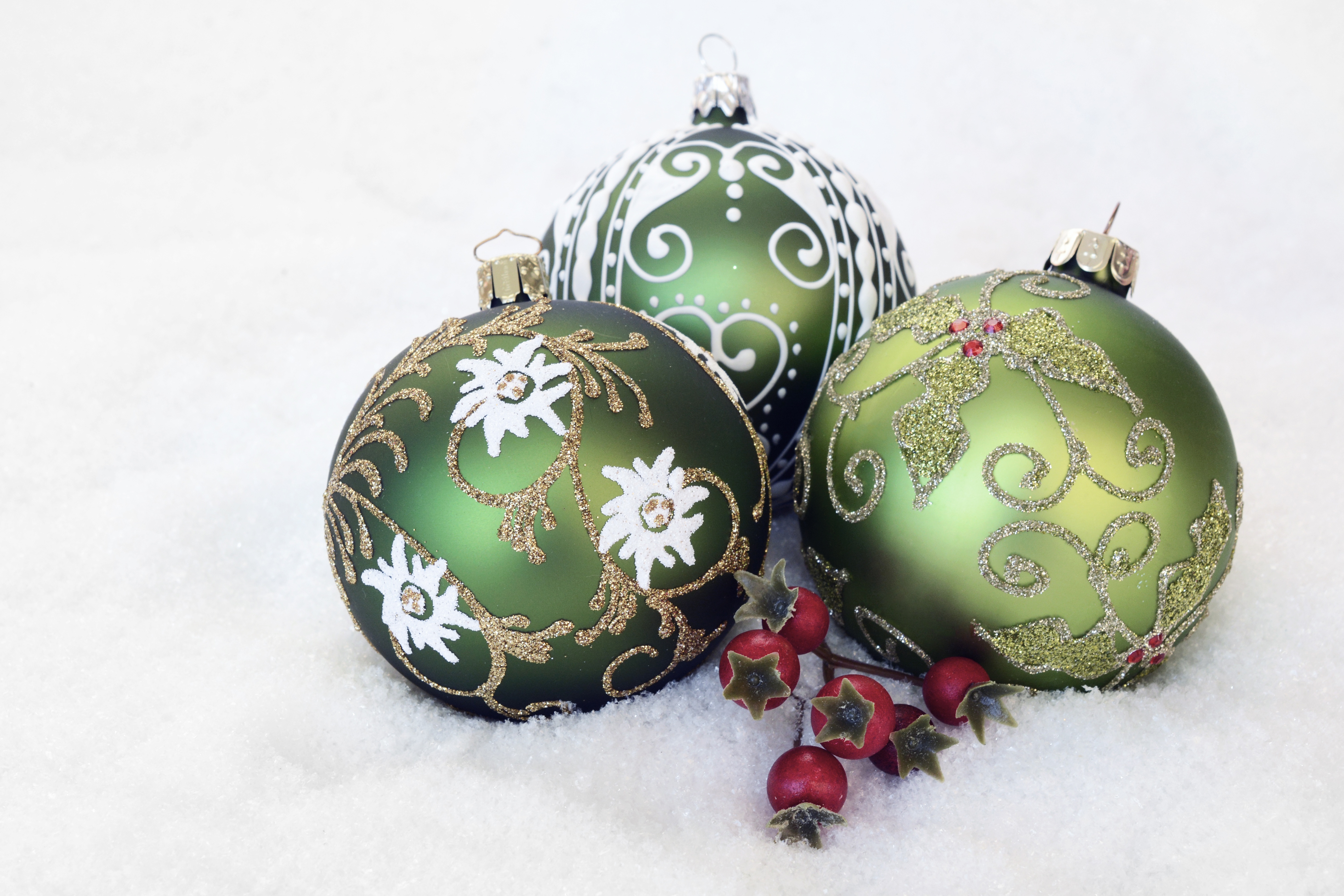 Download mobile wallpaper Snow, Christmas, Holiday, Christmas Ornaments, Bauble for free.