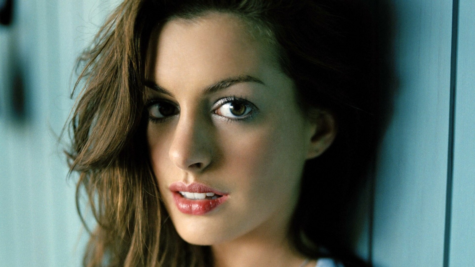 Free download wallpaper Anne Hathaway, Celebrity on your PC desktop