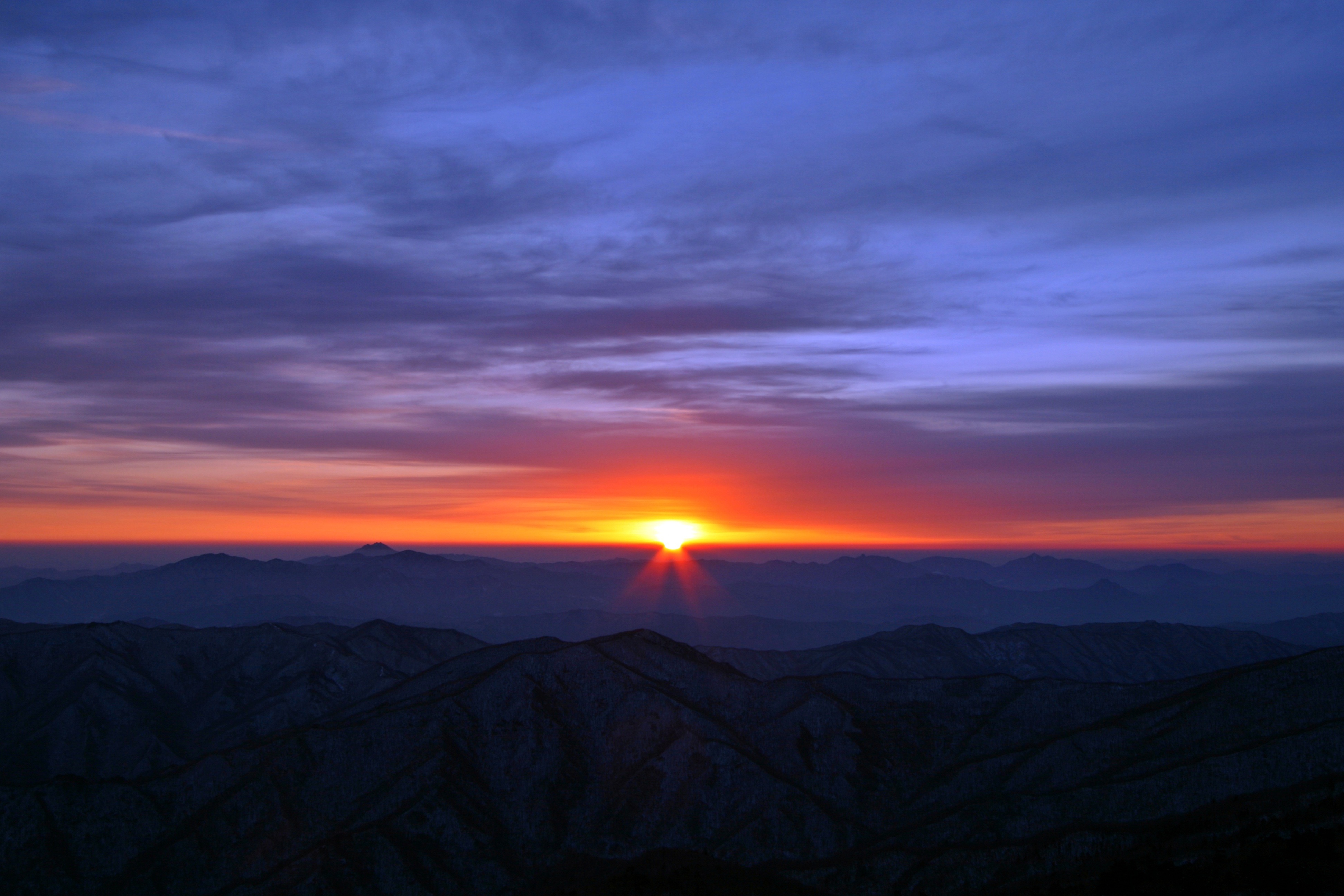 146149壁紙のダウンロード日の出, 自然, スカイ, 山脈, 夜明け, 地平線, 上がる-スクリーンセーバーと写真を無料で