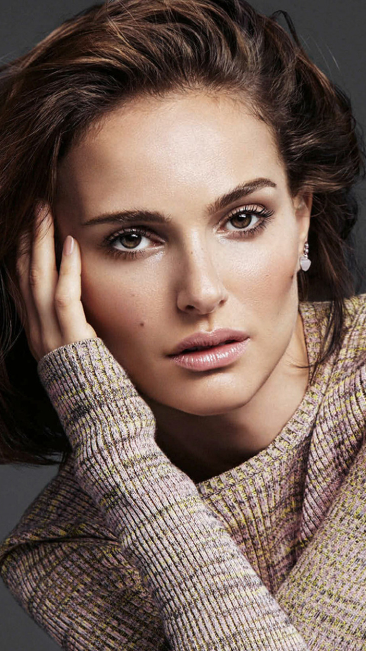 Handy-Wallpaper Natalie Portman, Gesicht, Brünette, Amerikanisch, Braune Augen, Berühmtheiten, Darstellerin kostenlos herunterladen.