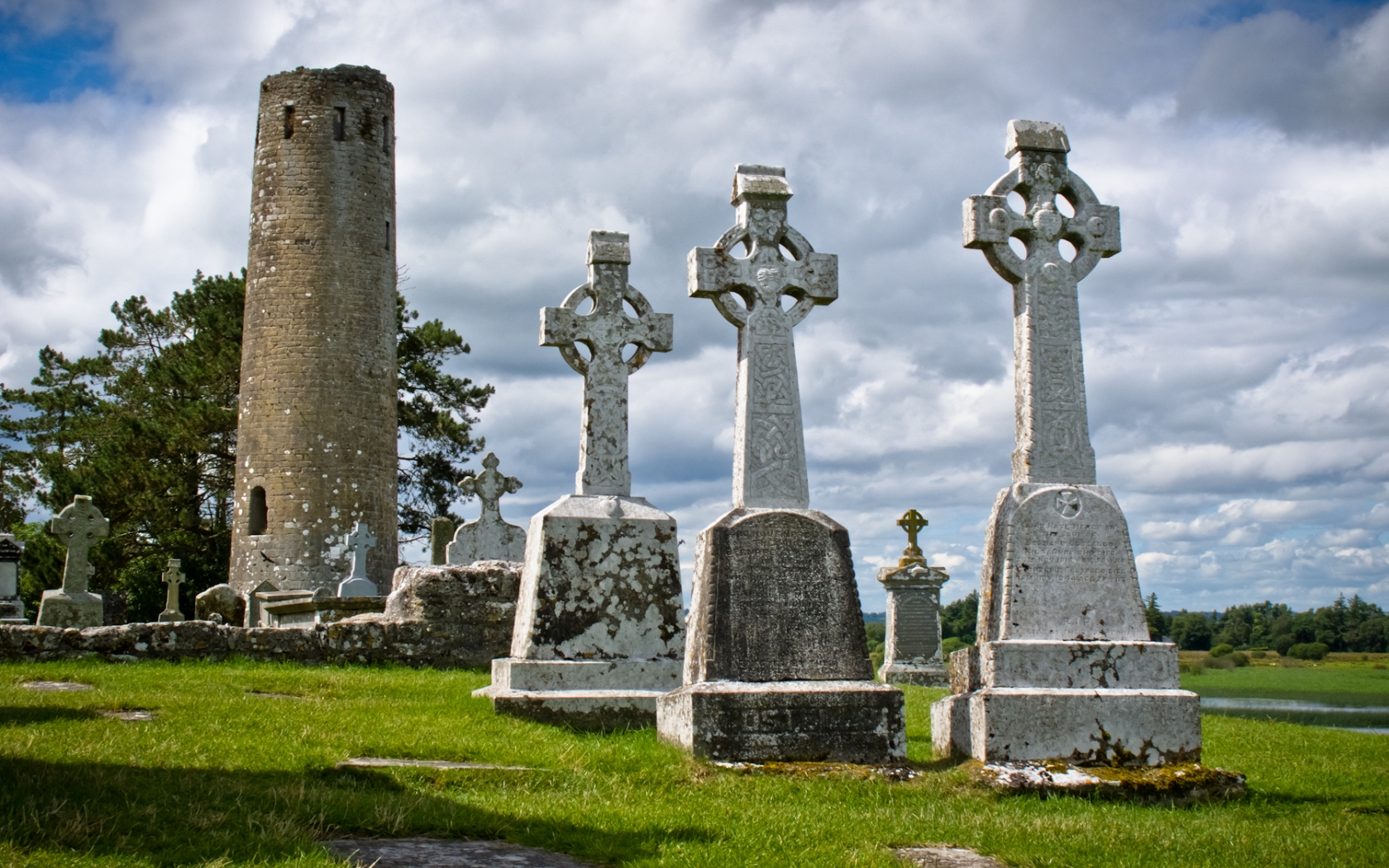 ireland, religious, clonmacnoise monastery, cemetery, clonmacnoise, cross, monastery