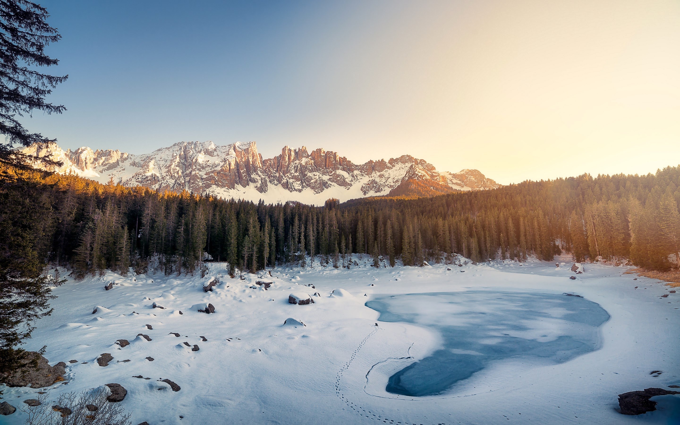 Descarga gratuita de fondo de pantalla para móvil de Invierno, Naturaleza, Nieve, Montaña, Lago, Bosque, Tierra/naturaleza.