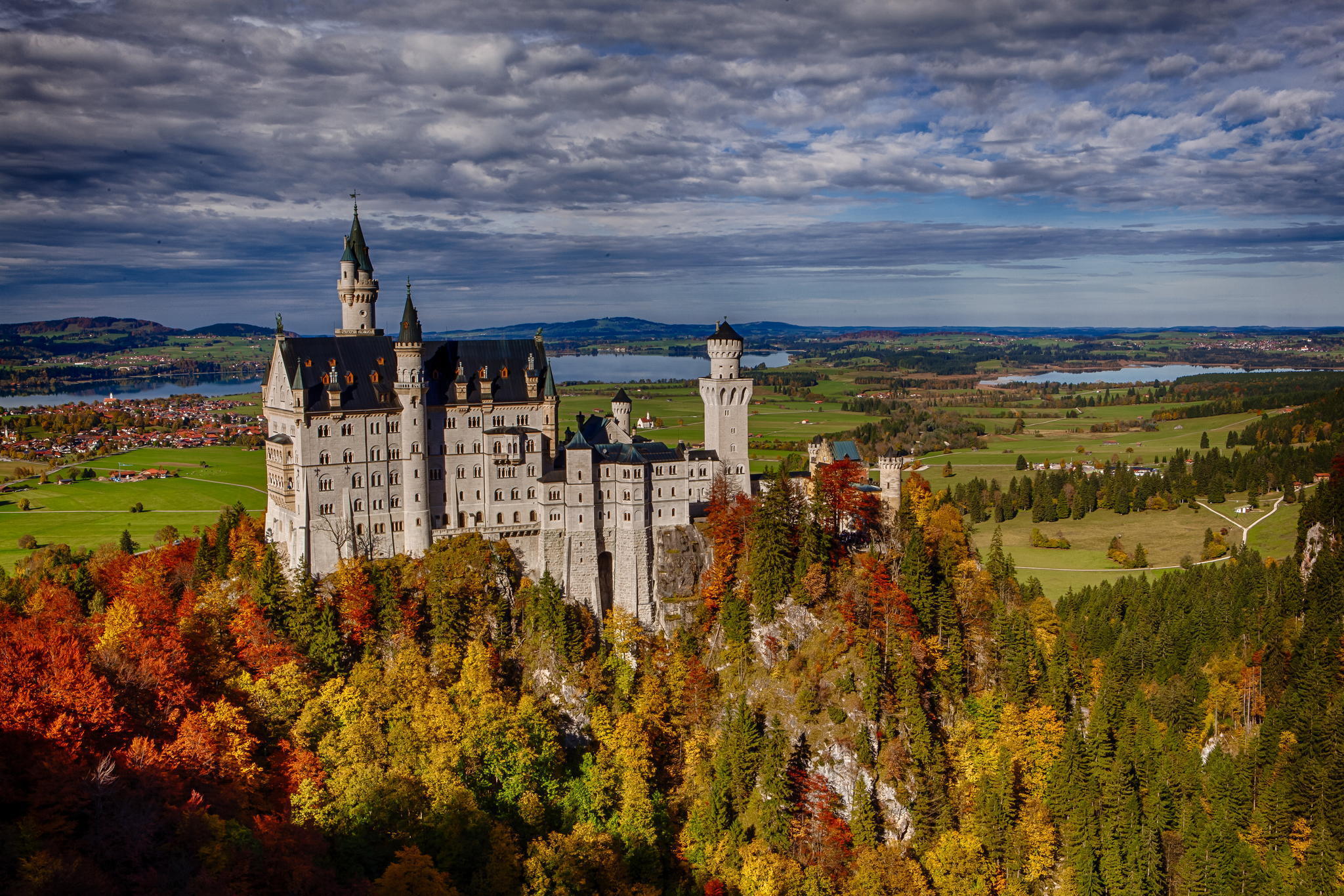 Baixar papel de parede para celular de Castelo De Neuschwanstein, Feito Pelo Homem, Castelos gratuito.