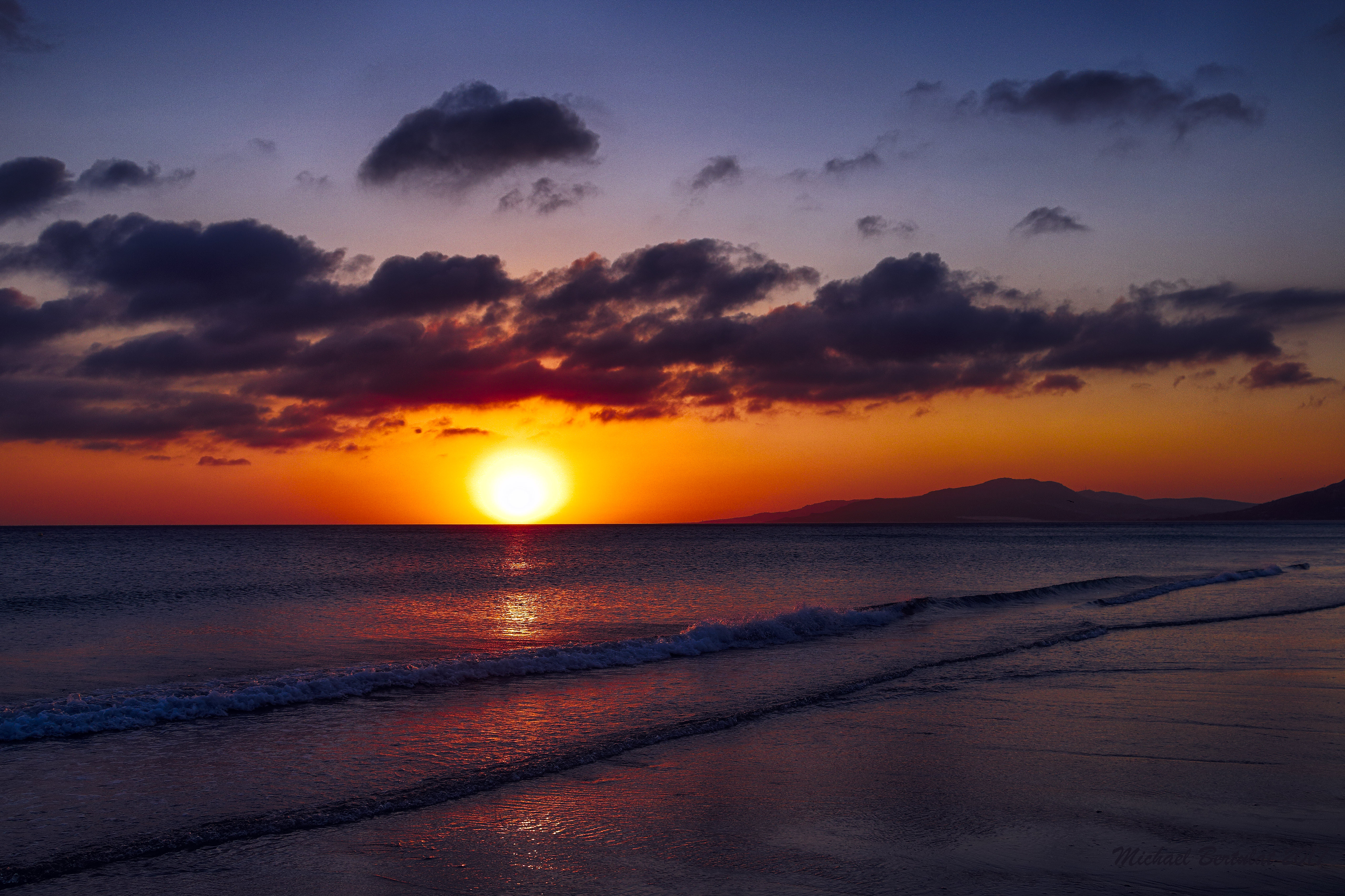 Download mobile wallpaper Horizon, Nature, Water, Sunset, Sun for free.