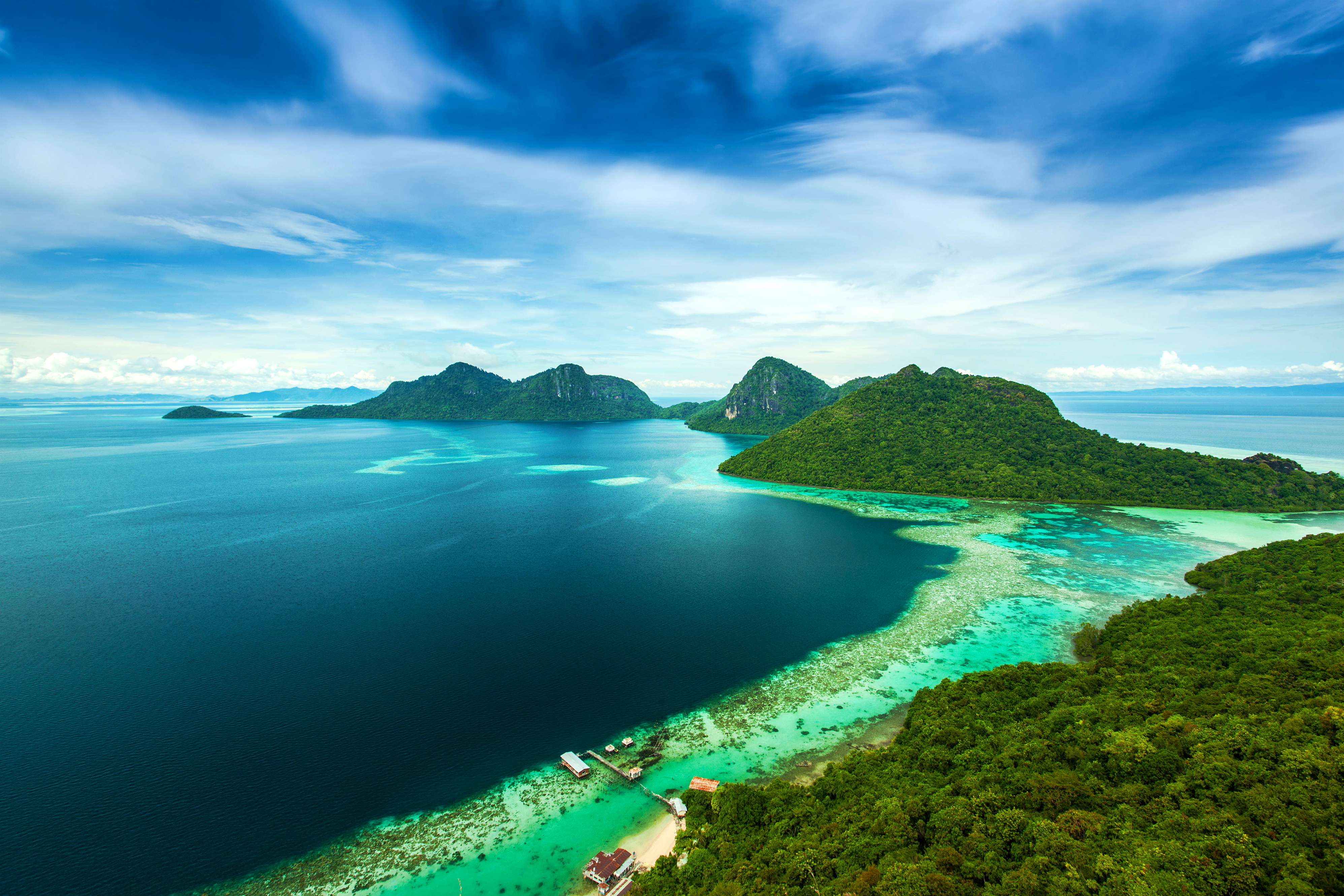 Скачать картинку Океан, Остров, Береговая Линия, Малайзия, Фотографии в телефон бесплатно.