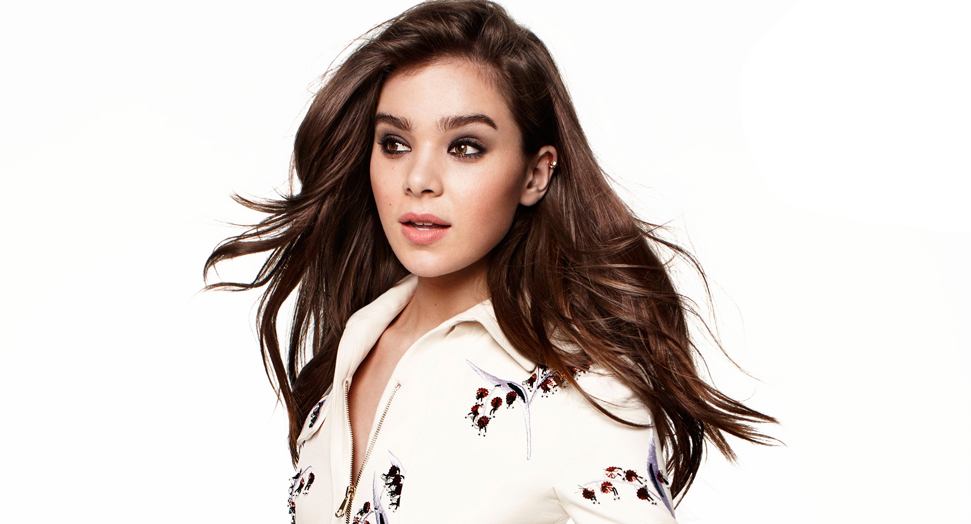 Download mobile wallpaper Brunette, American, Celebrity, Brown Eyes, Actress, Hailee Steinfeld for free.