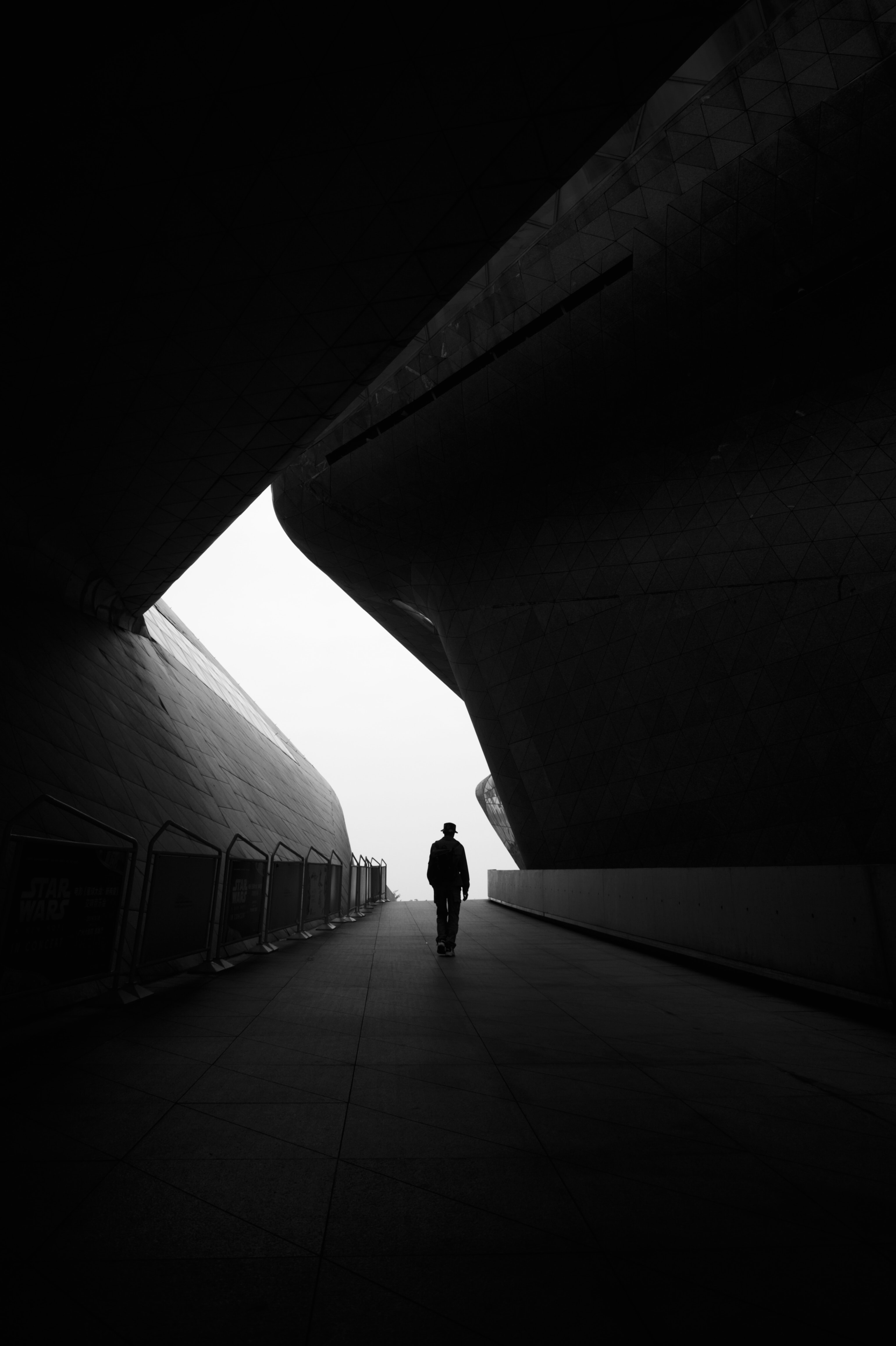 Download mobile wallpaper Chb, Tunnel, Bw, Architecture, Silhouette for free.